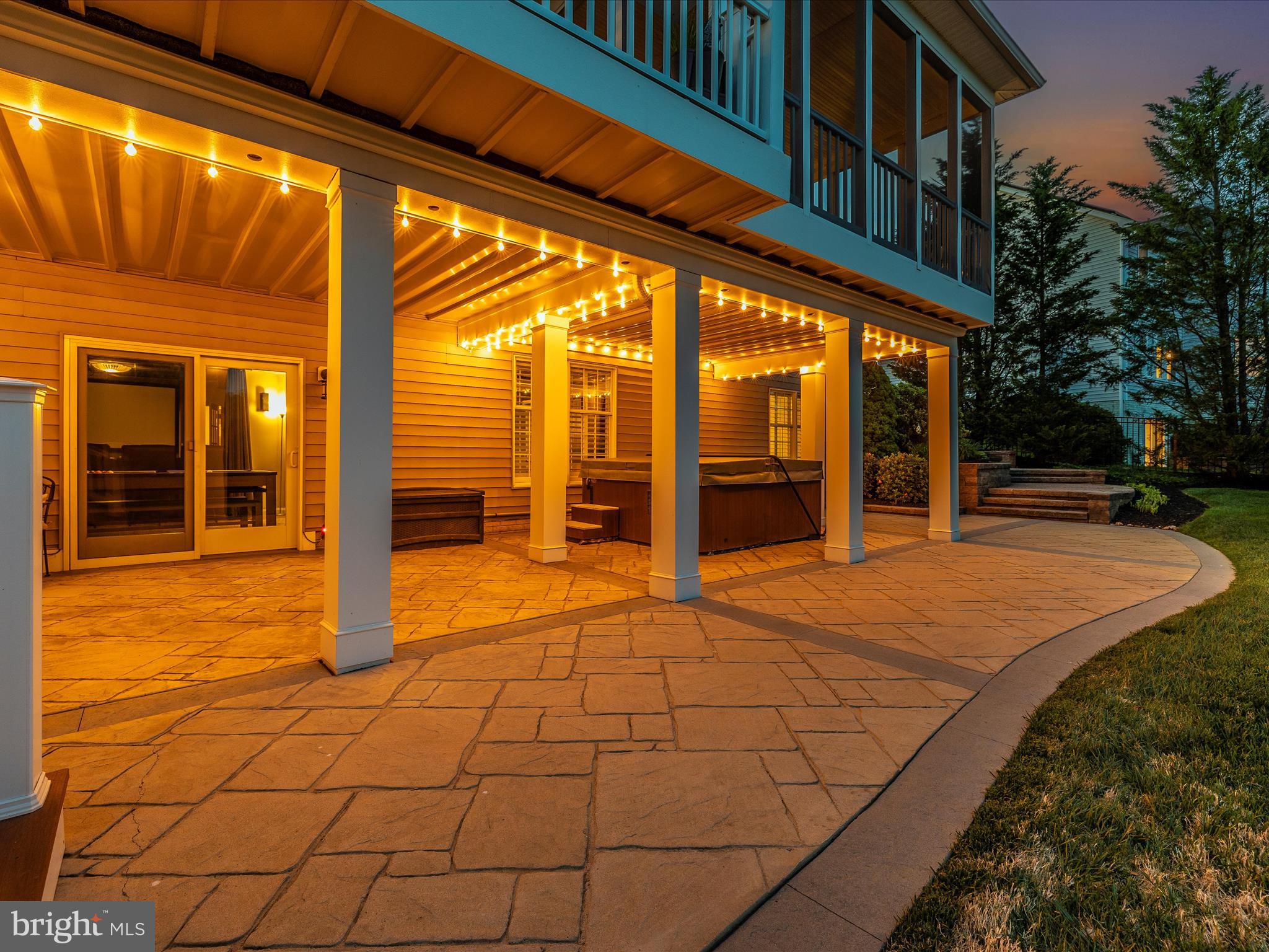 FOXFIELD AT MIDDLETOWN - Residential