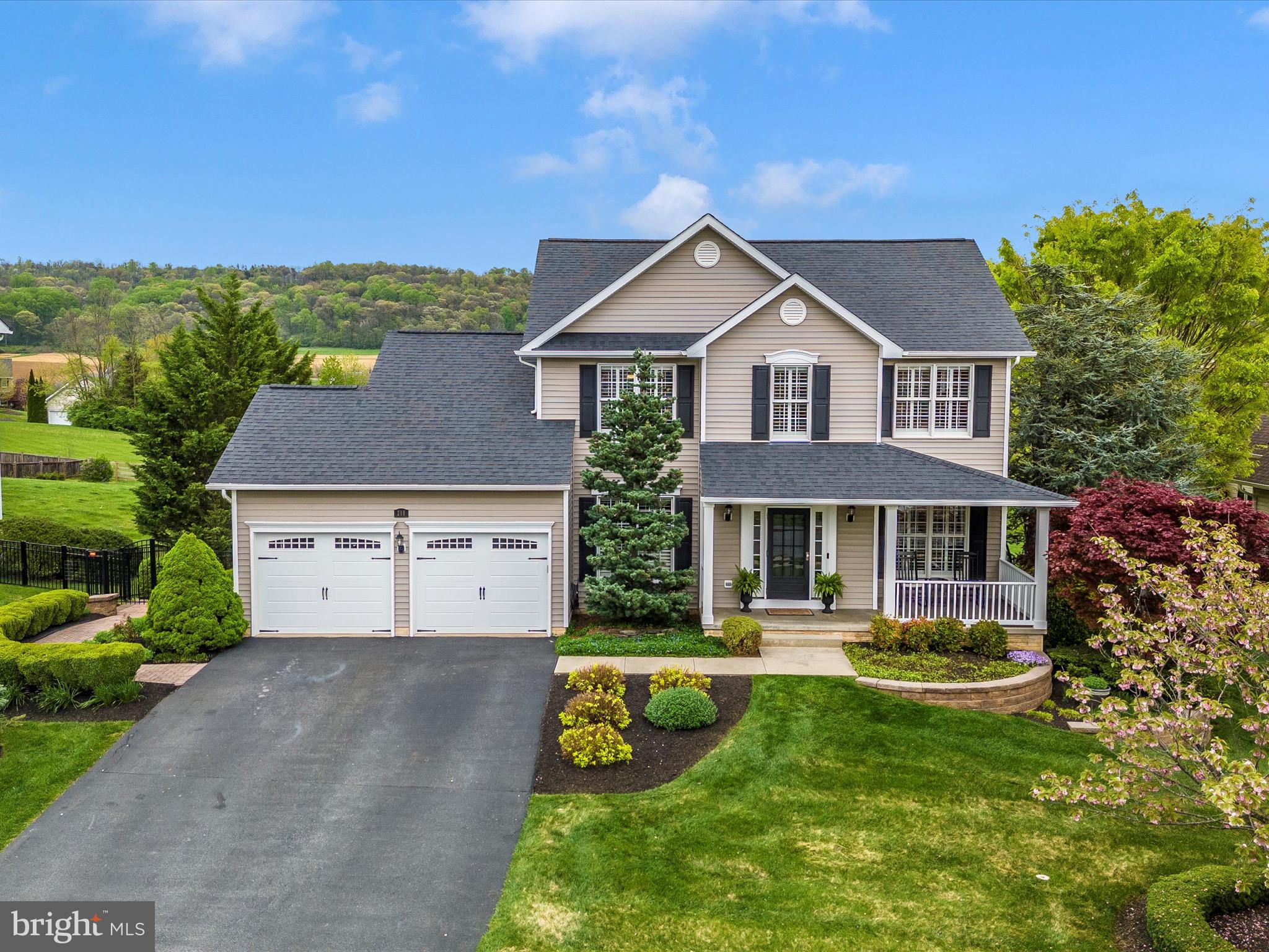 FOXFIELD AT MIDDLETOWN - Residential