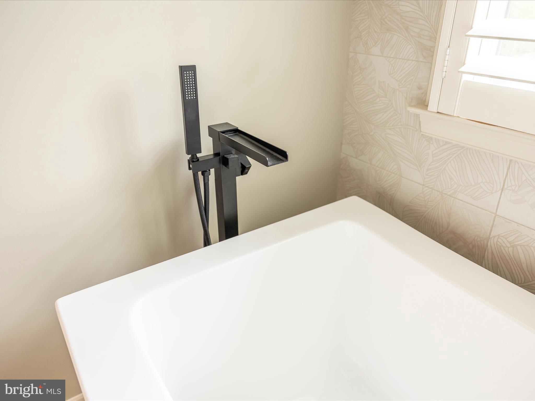 FOXFIELD AT MIDDLETOWN - Residential