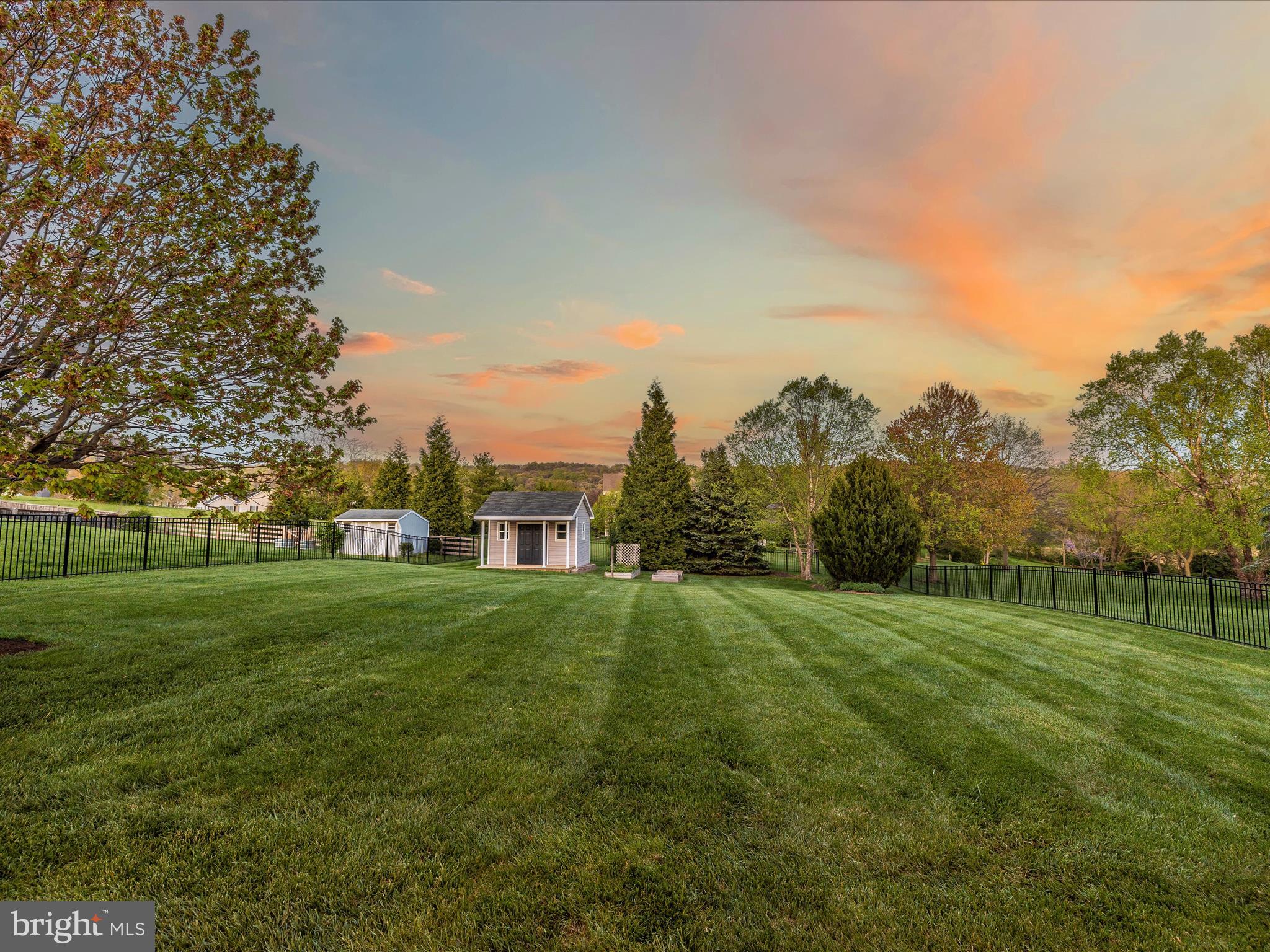 FOXFIELD AT MIDDLETOWN - Residential