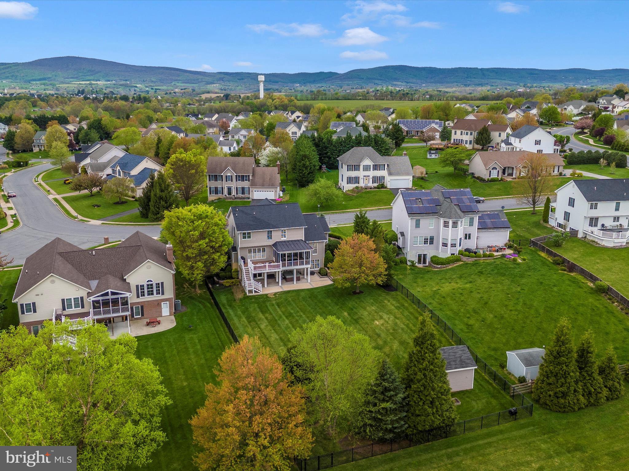 FOXFIELD AT MIDDLETOWN - Residential