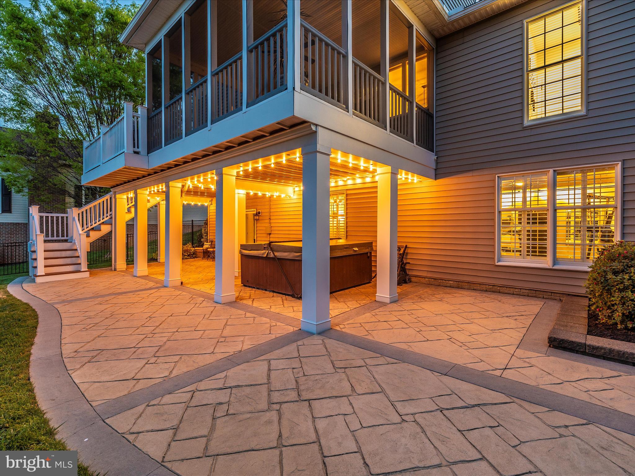 FOXFIELD AT MIDDLETOWN - Residential