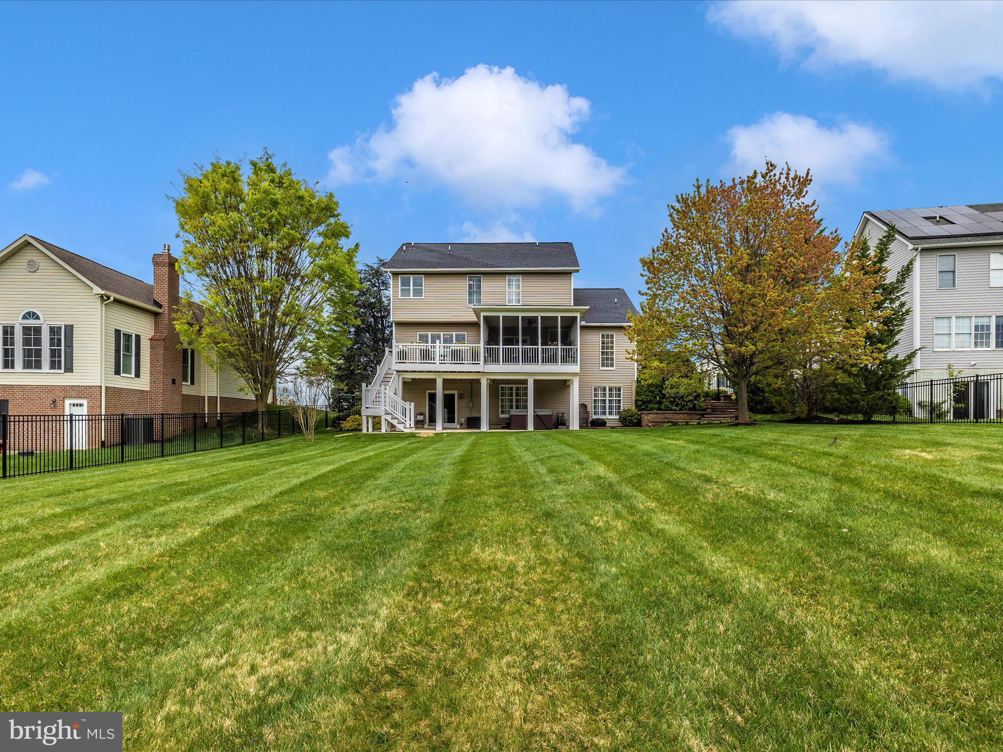 FOXFIELD AT MIDDLETOWN - Residential