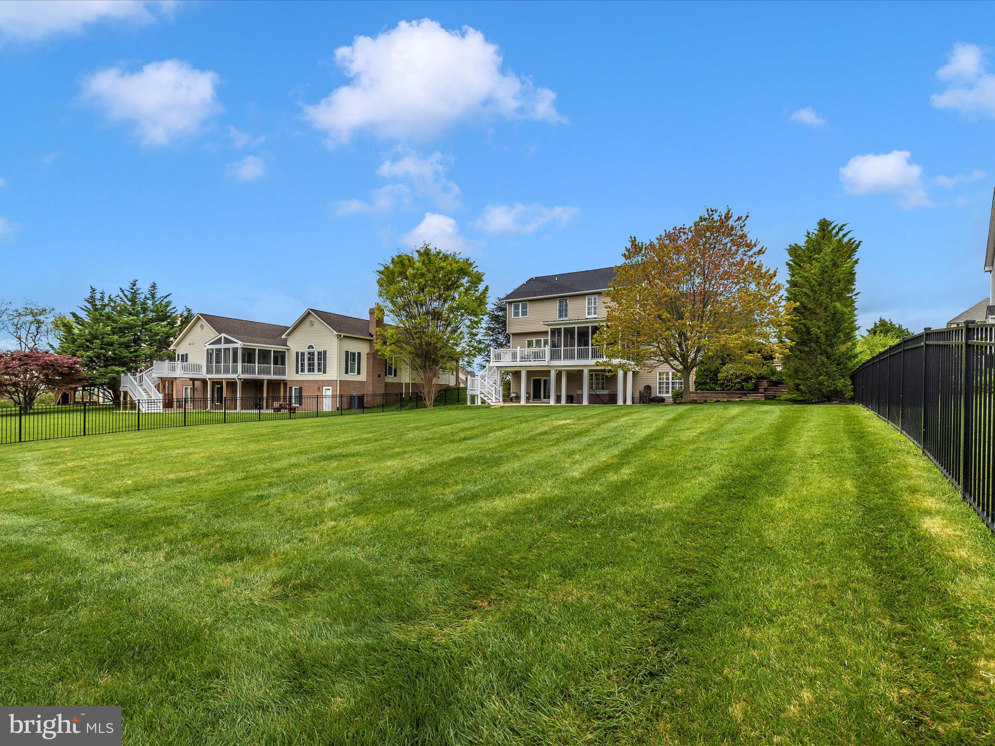 FOXFIELD AT MIDDLETOWN - Residential