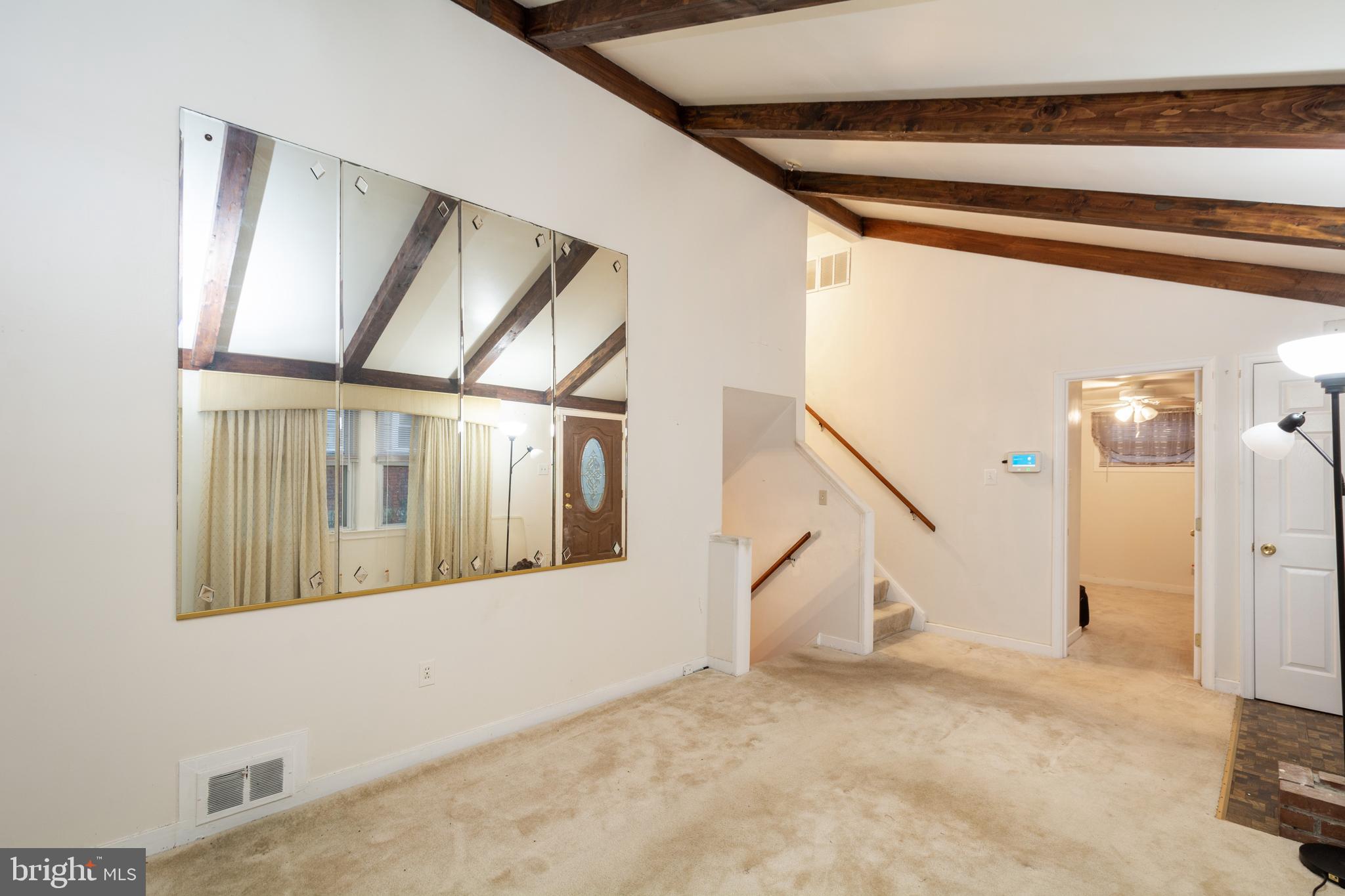 KERBY HILL - Residential