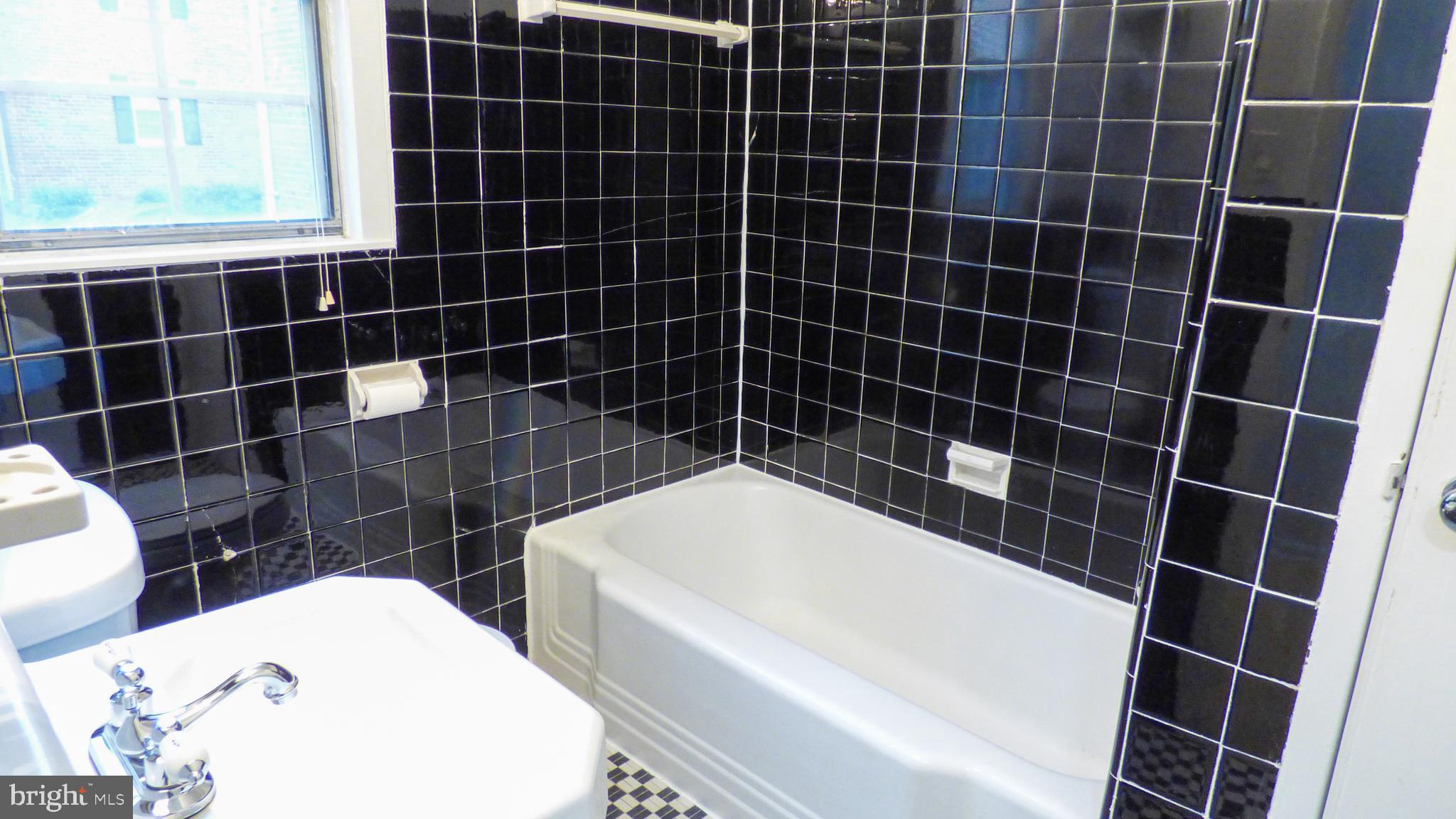 BELLE VIEW CONDOMINIUMS - Residential Lease