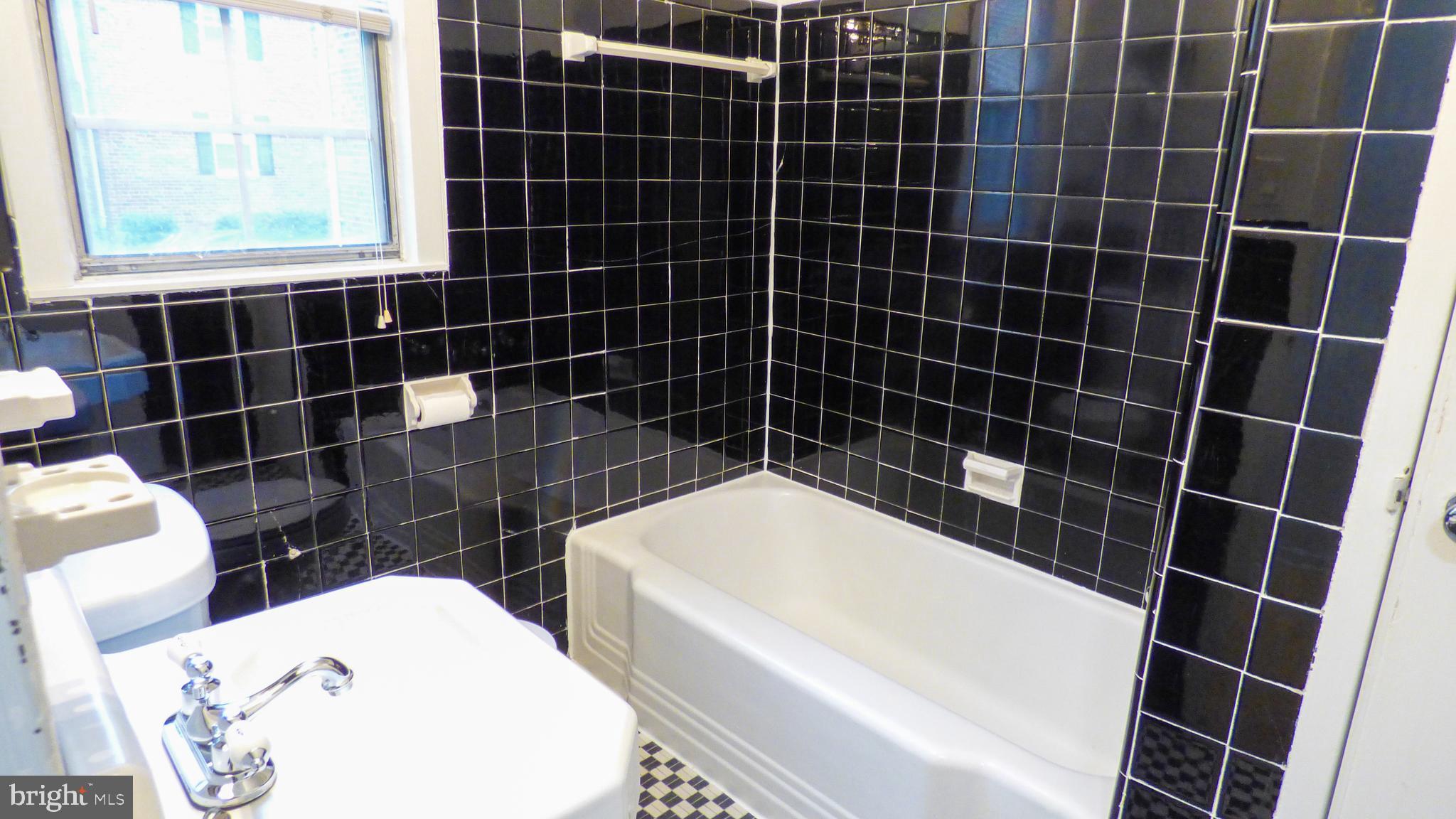 BELLE VIEW CONDOMINIUMS - Residential Lease