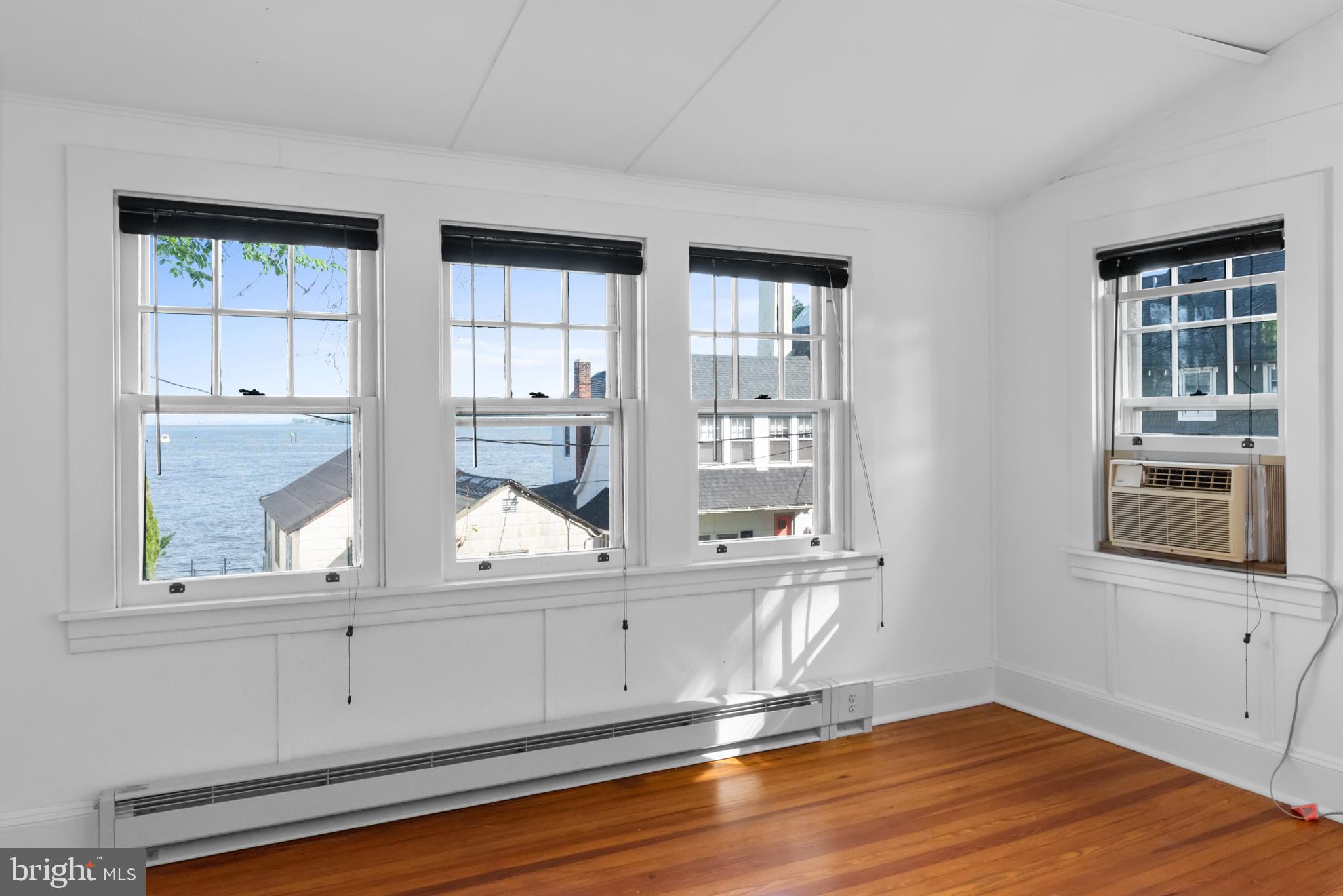 EASTPORT - Residential