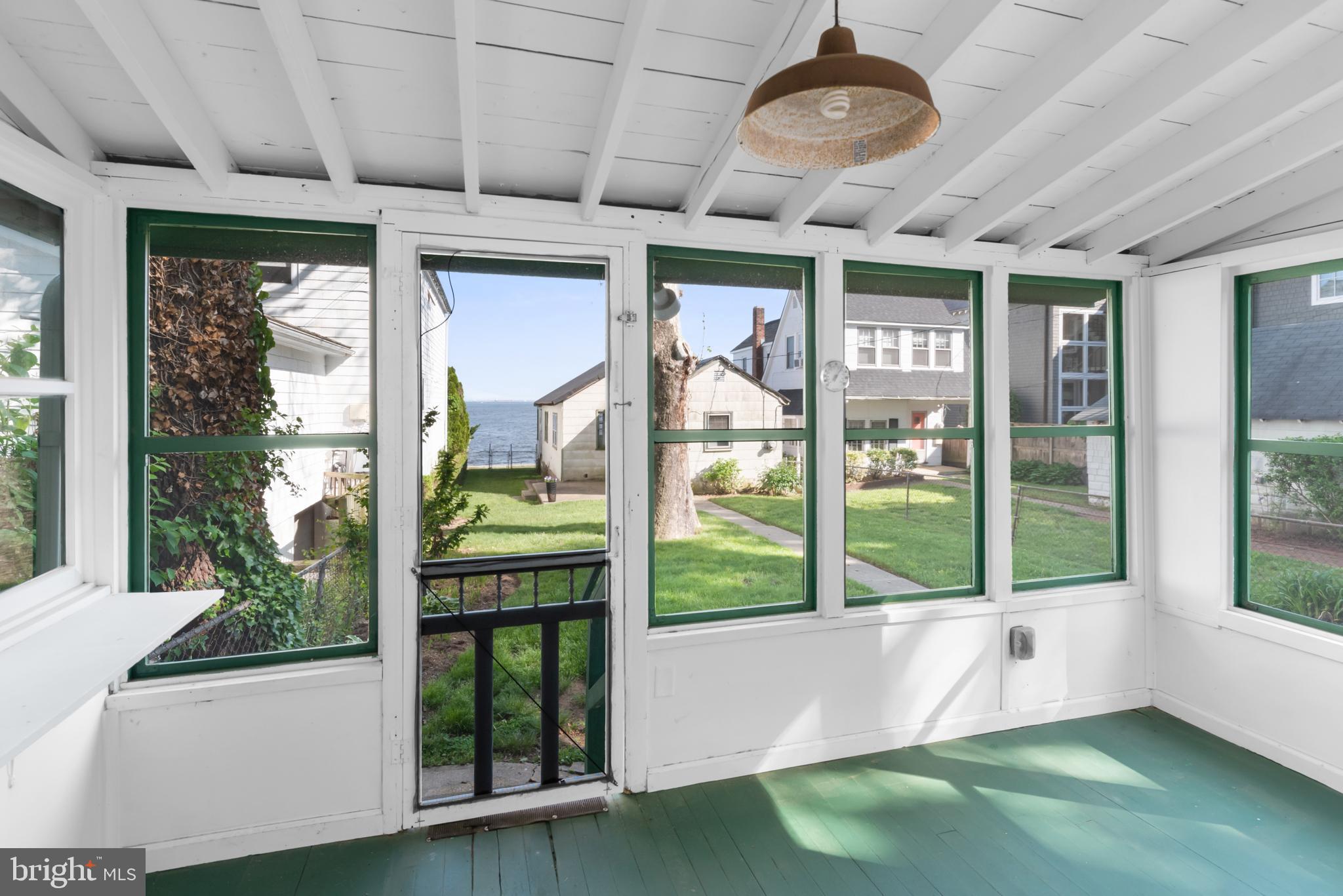 EASTPORT - Residential