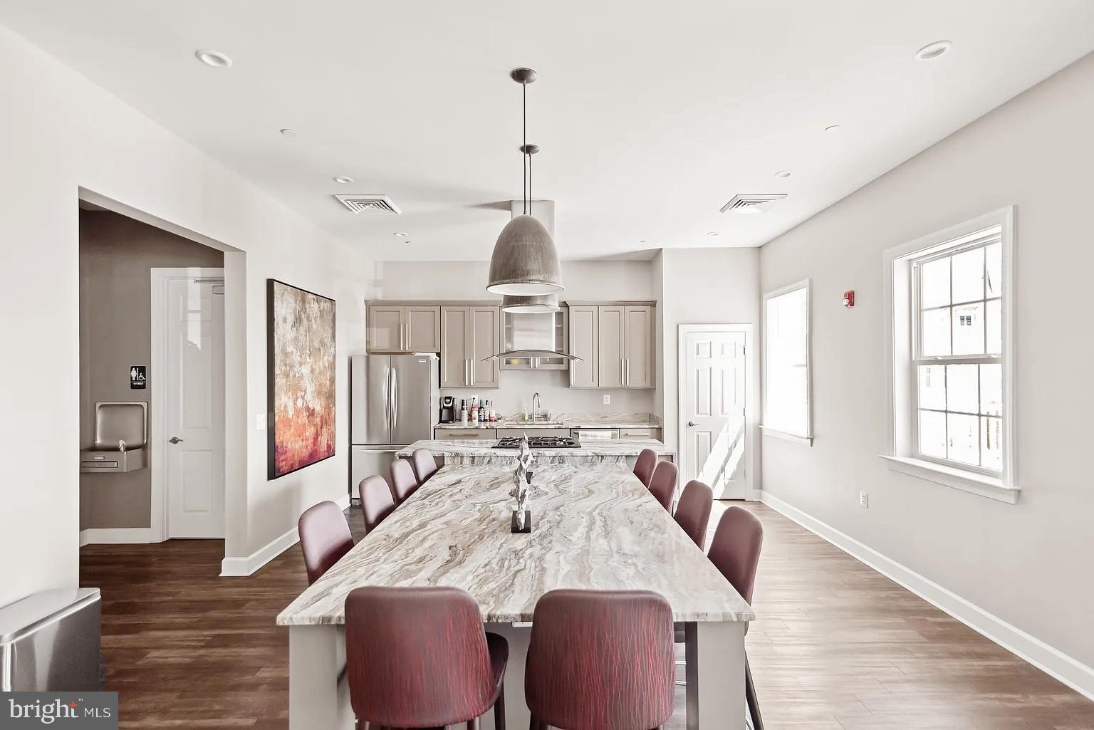 WESTVIEW SOUTH - Residential Lease