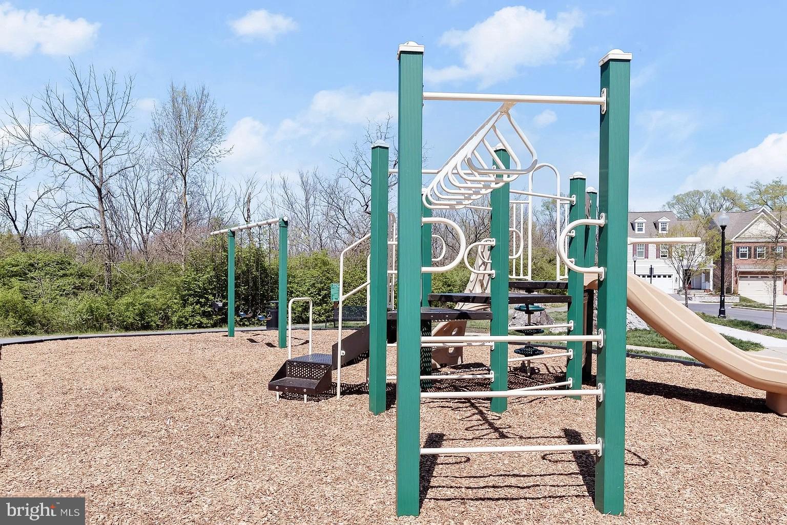 WESTVIEW SOUTH - Residential Lease