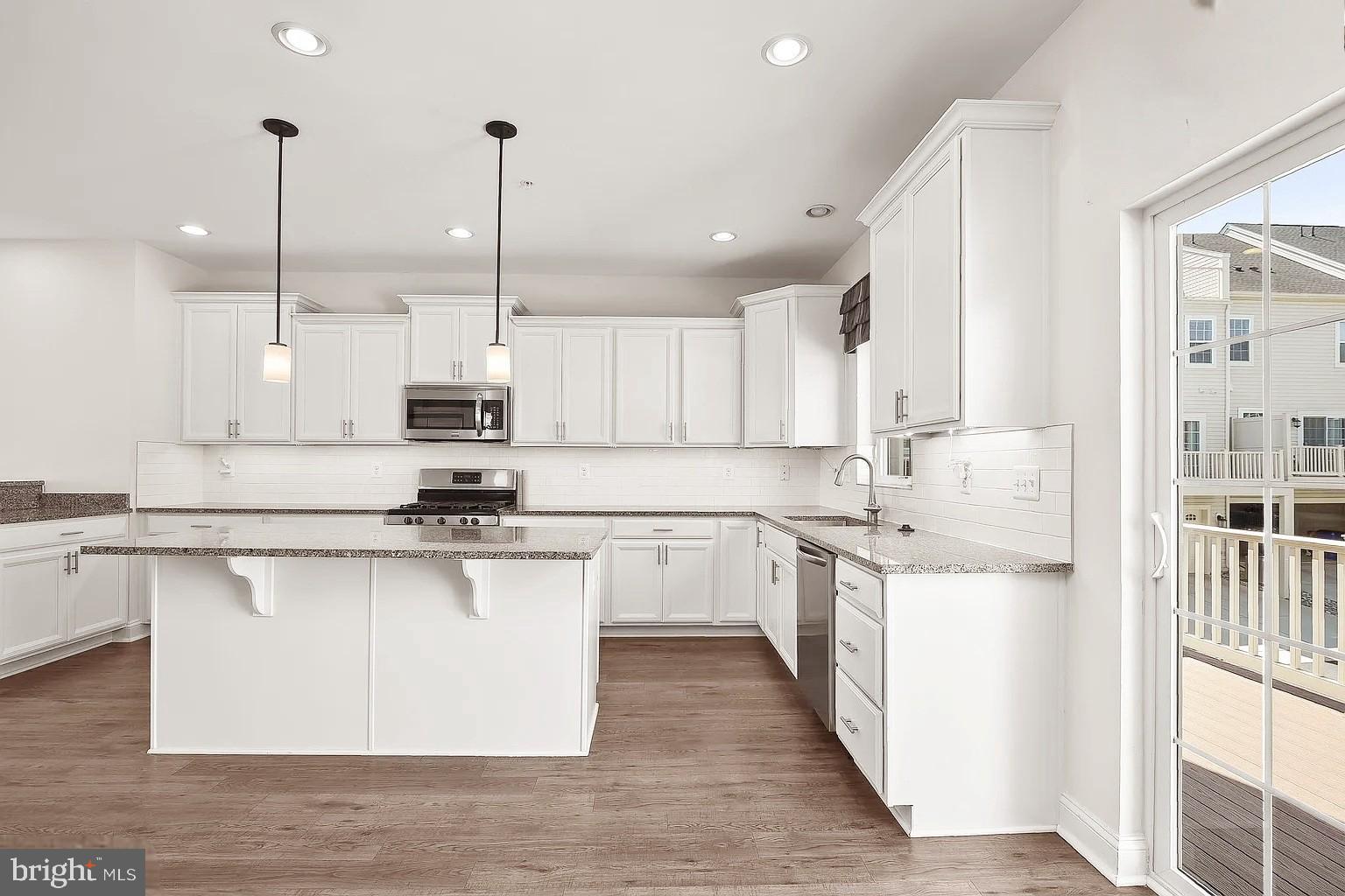 WESTVIEW SOUTH - Residential Lease