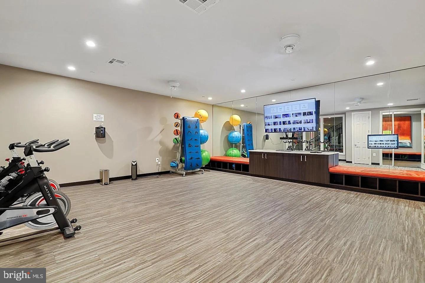 WESTVIEW SOUTH - Residential Lease