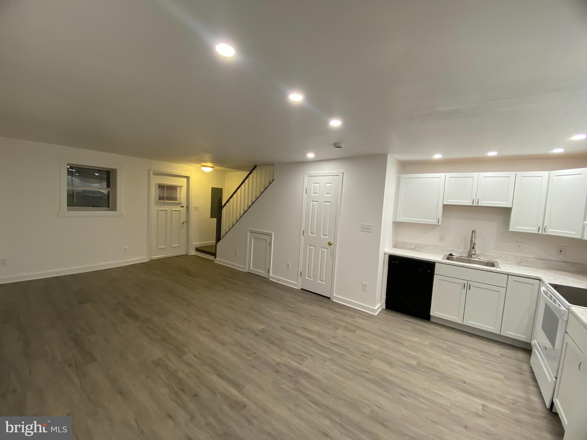 FOULGER AND BOLDOG - Residential Lease