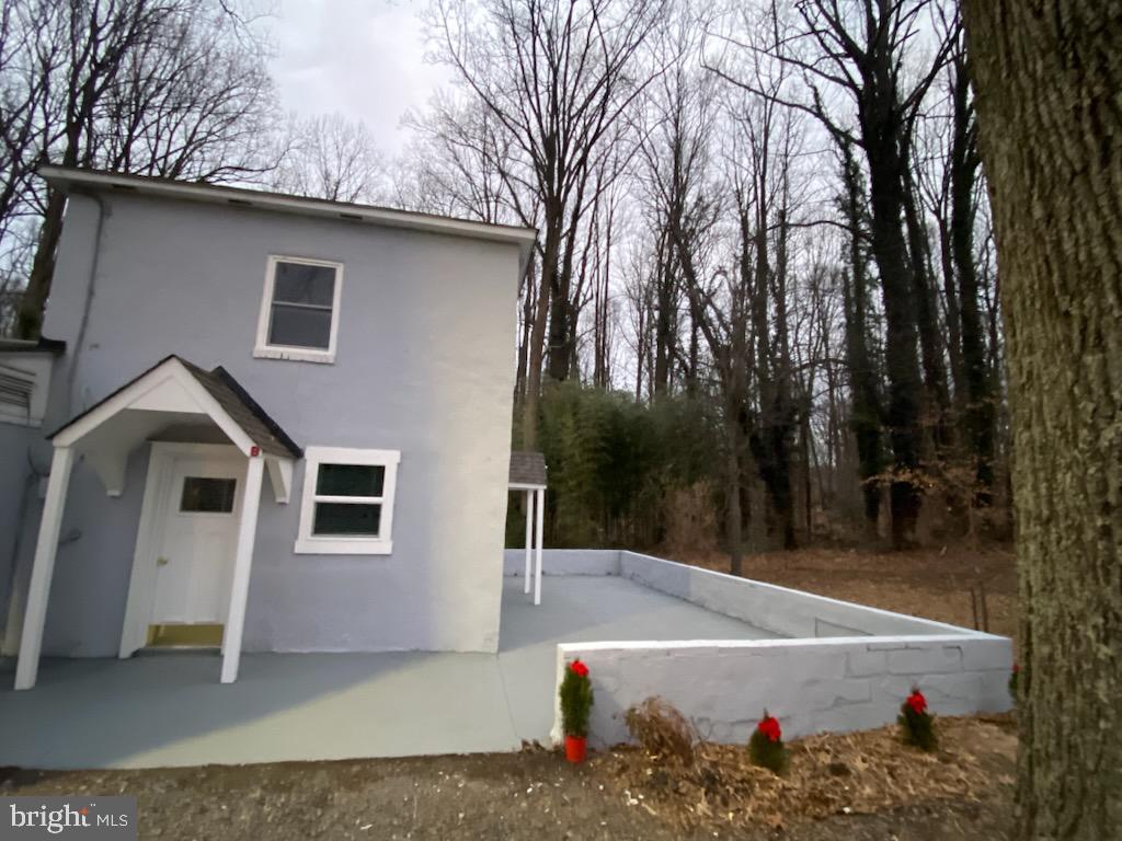 FOULGER AND BOLDOG - Residential Lease