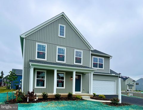 43 OLD ORCHARD ROAD STRASBURG PA 17579