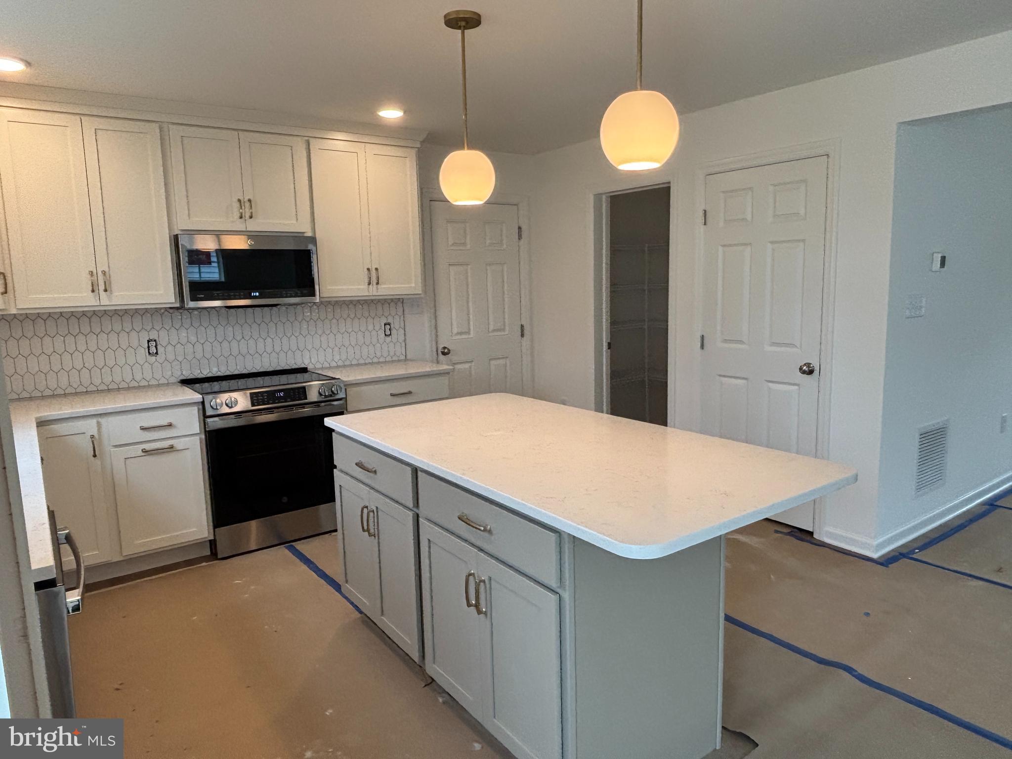 43 OLD ORCHARD ROAD