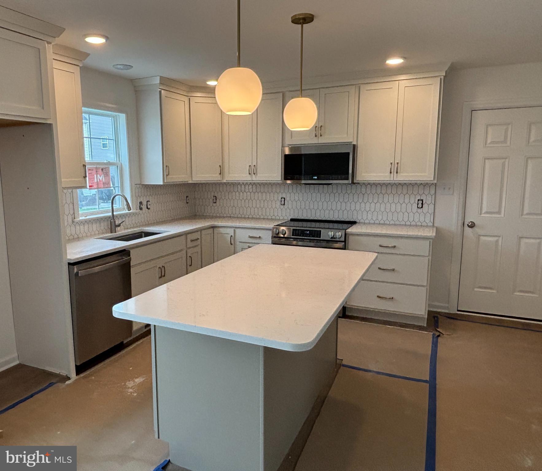 43 OLD ORCHARD ROAD