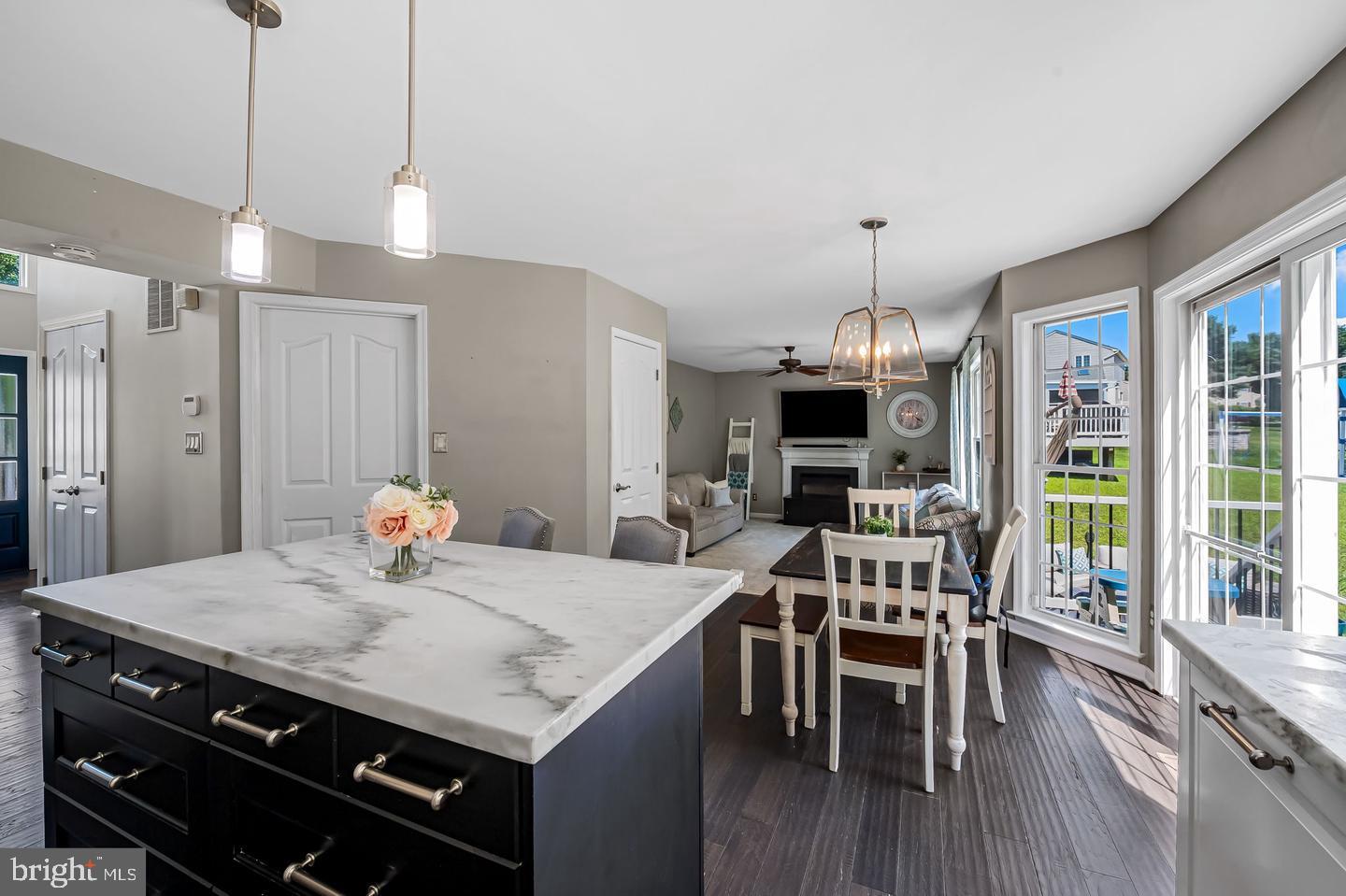 HICKORY OVERLOOK - Residential