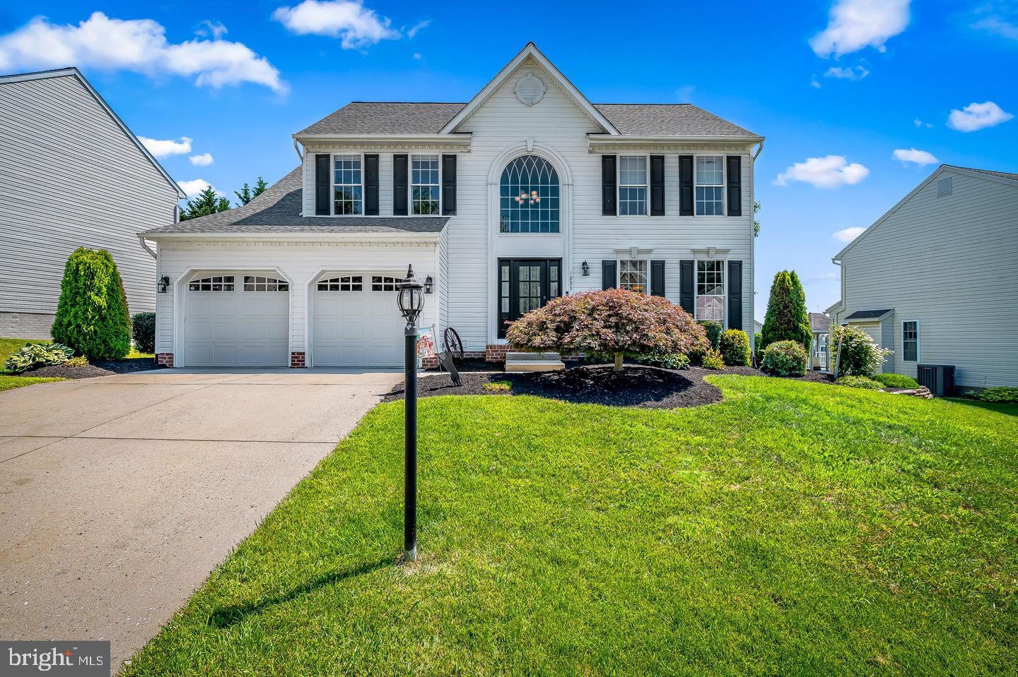 HICKORY OVERLOOK - Residential