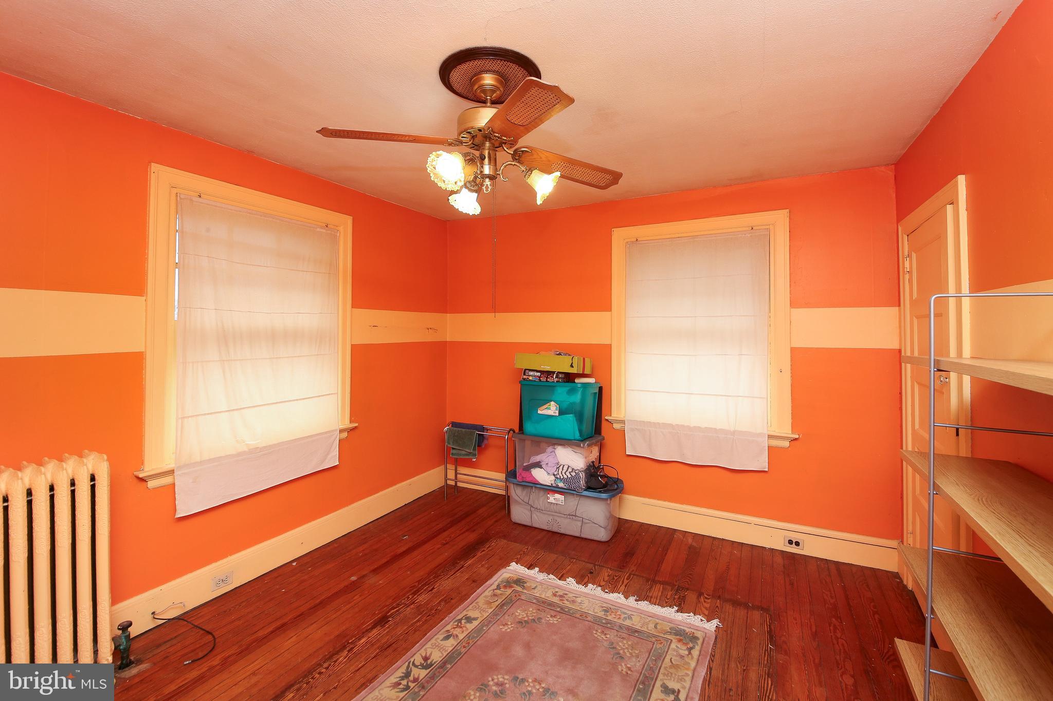 EAST OAK LANE - Residential