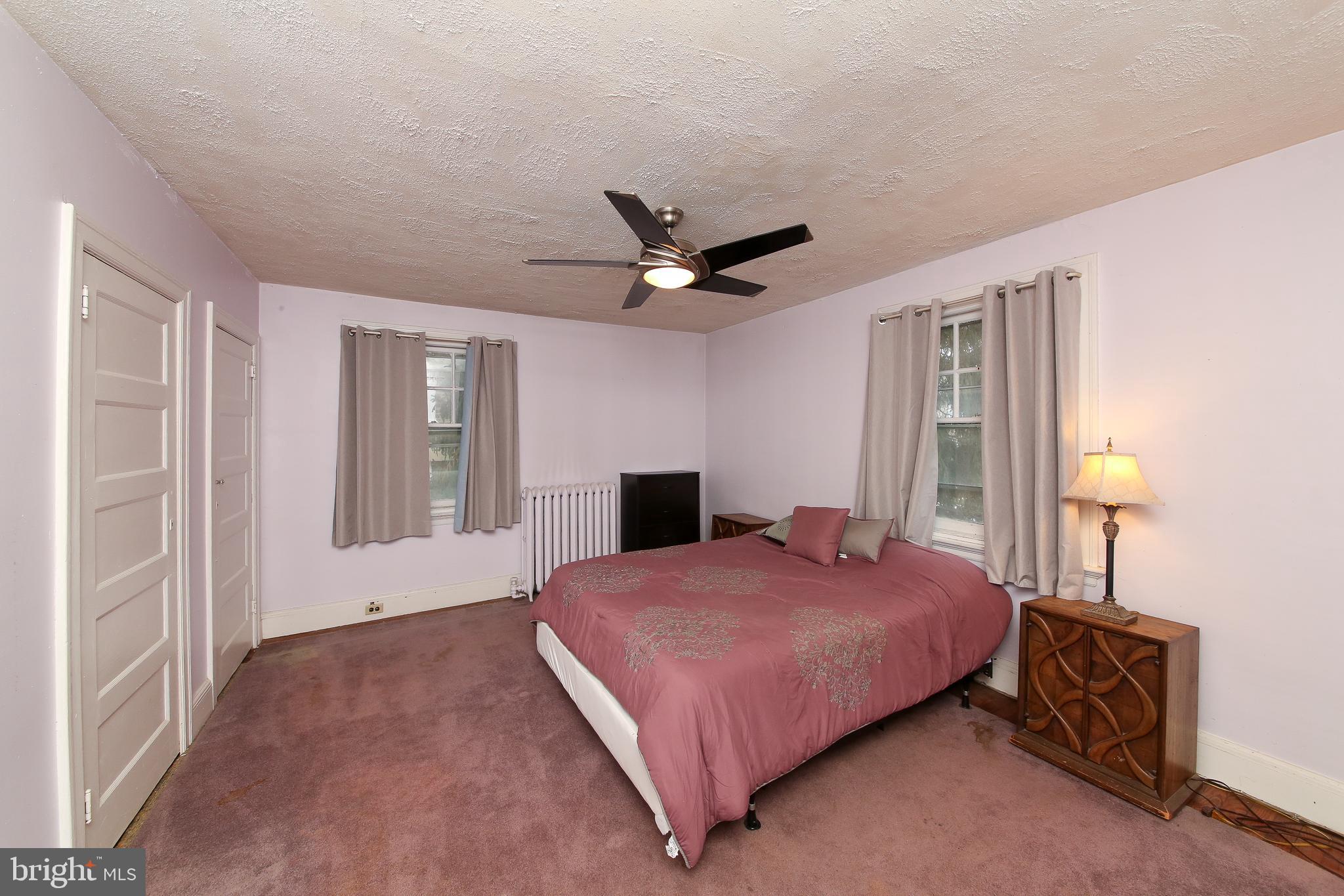 EAST OAK LANE - Residential