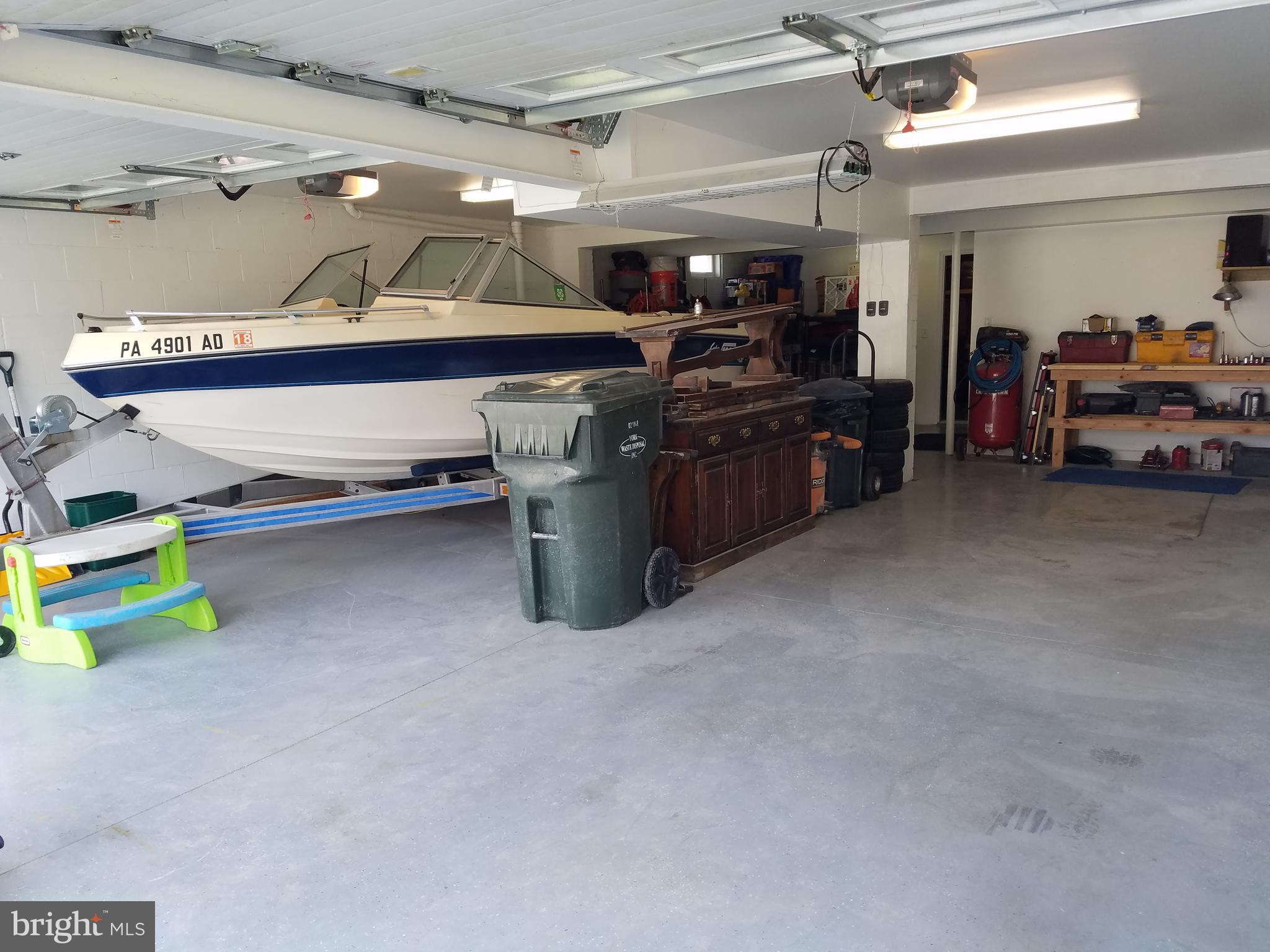 LAKE MEADE - Residential