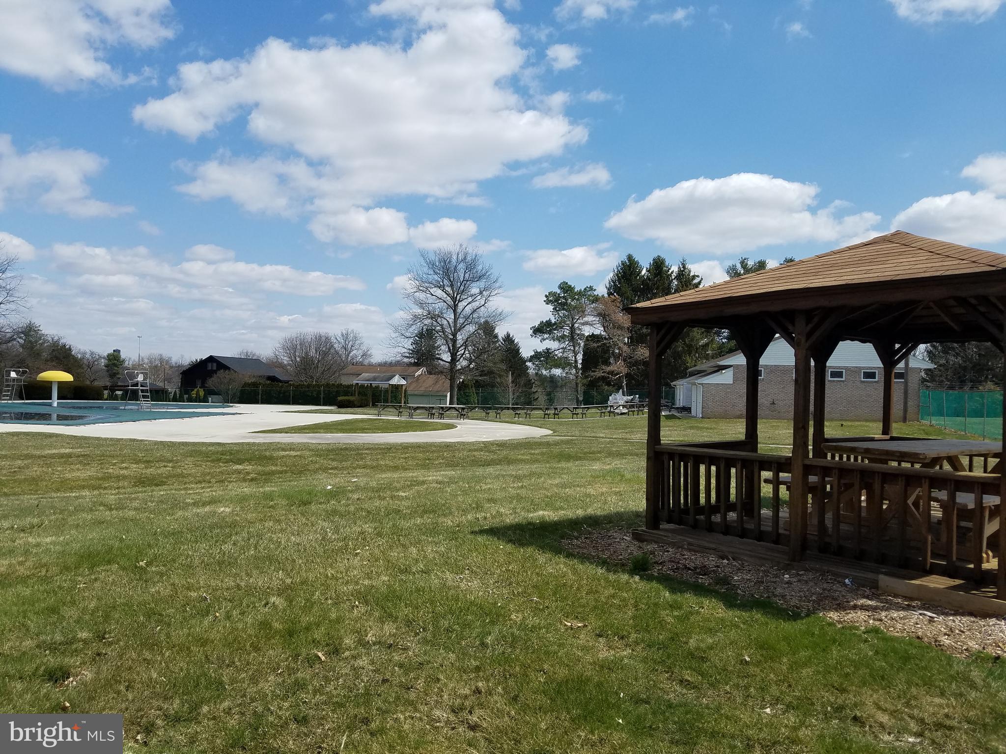 LAKE MEADE - Residential