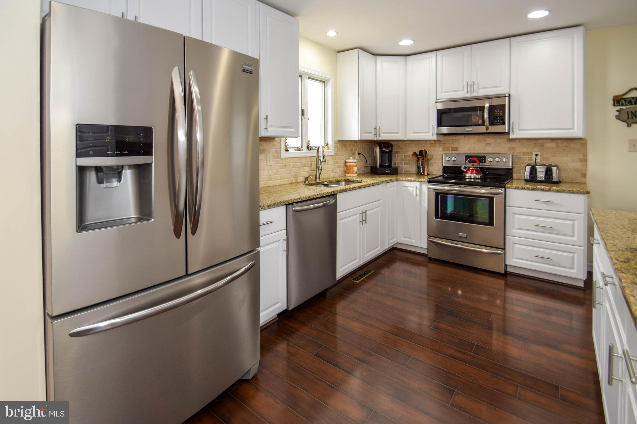 LAKE MEADE - Residential