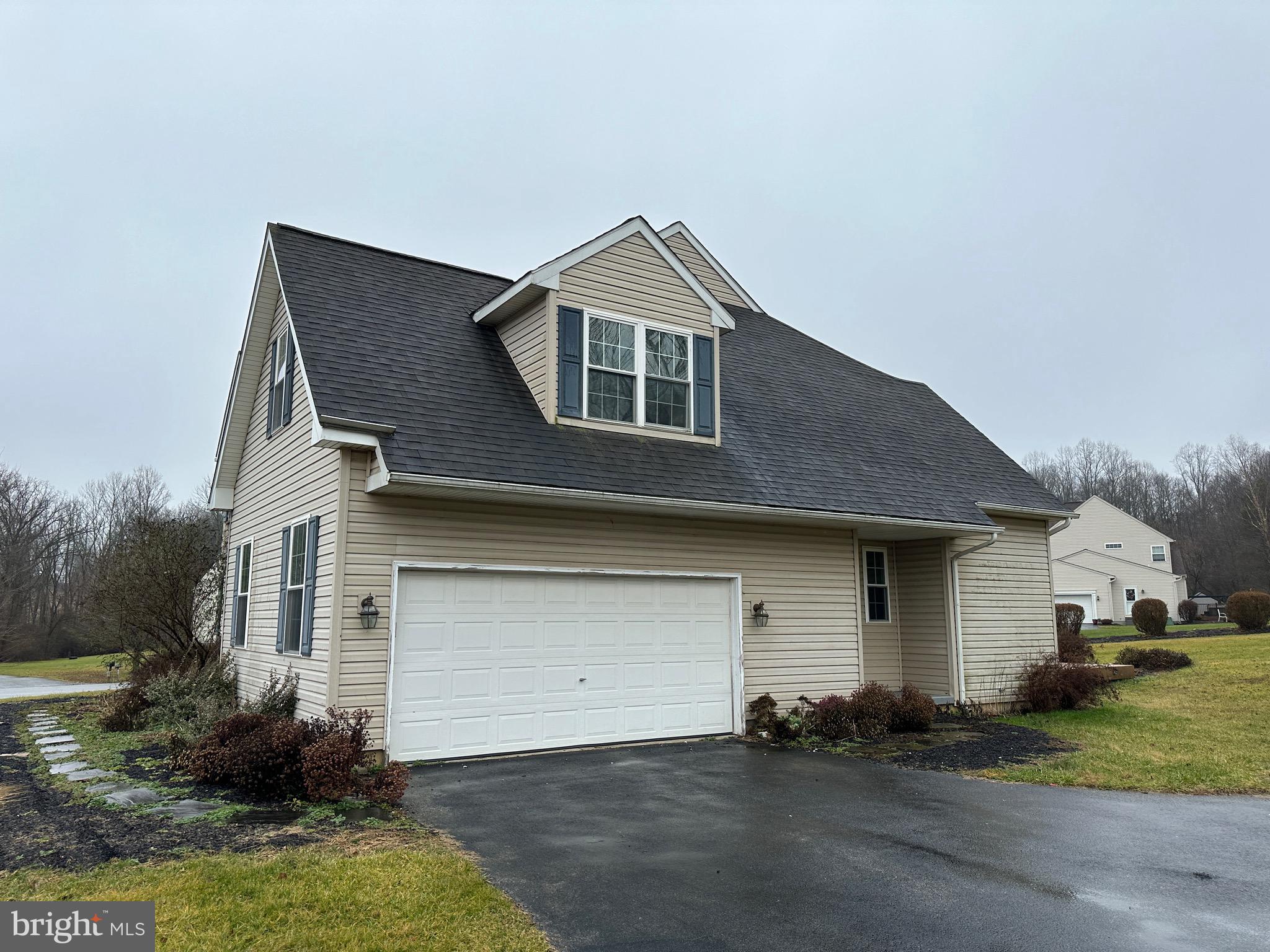 HEATHER KNOLL - Residential