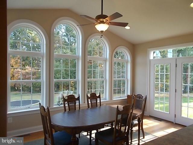 FALLS ROAD - Residential