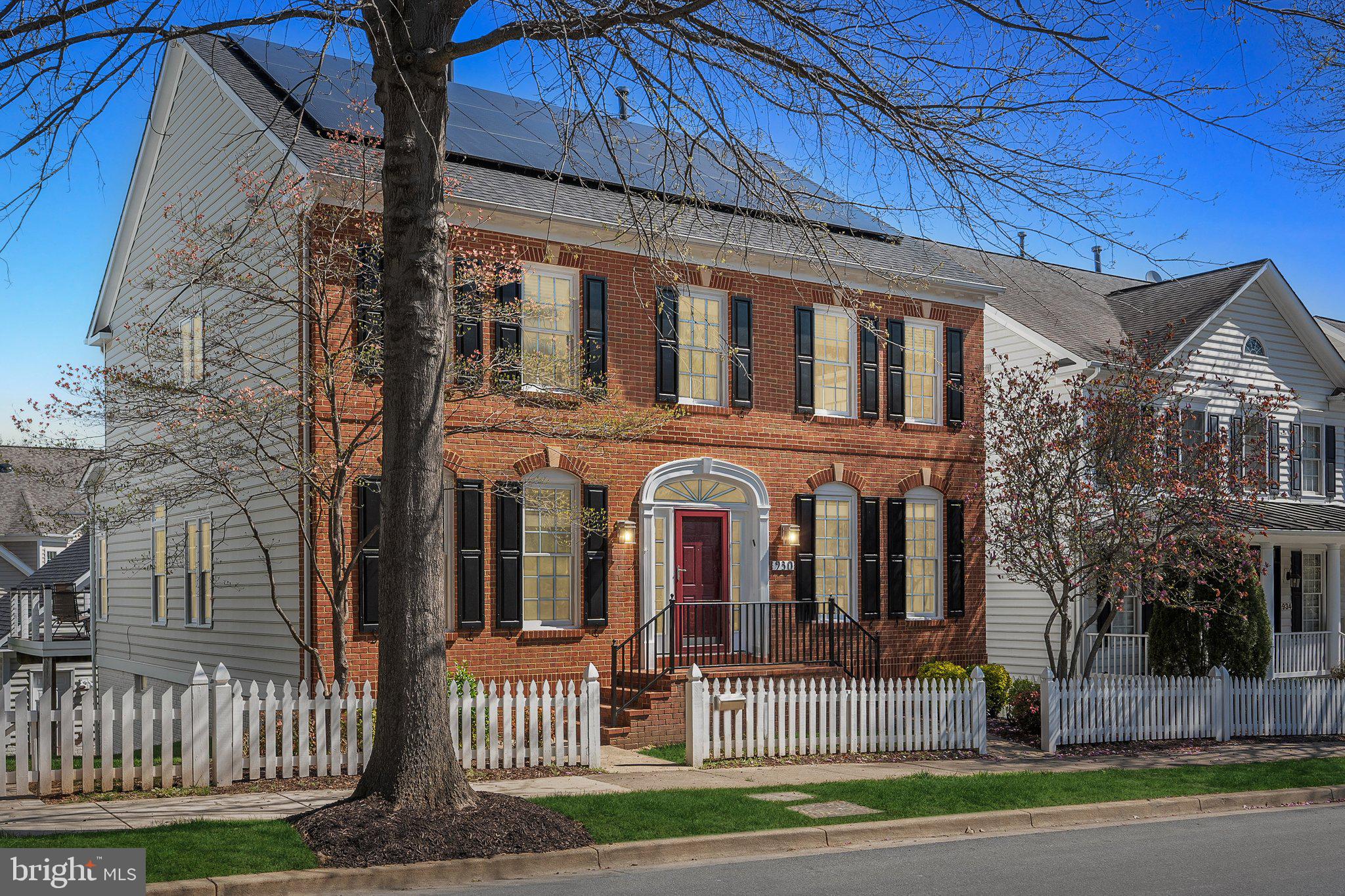 LAKELANDS - Residential