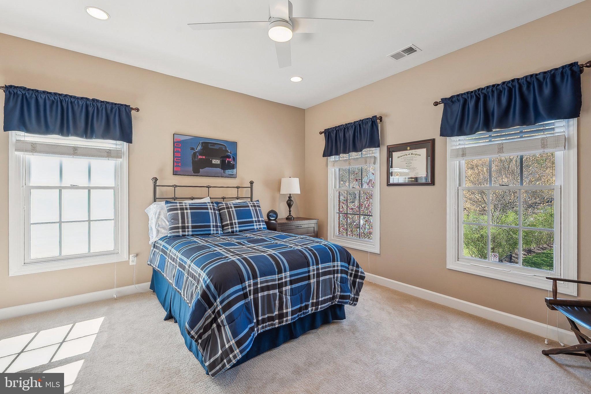 LAKELANDS - Residential