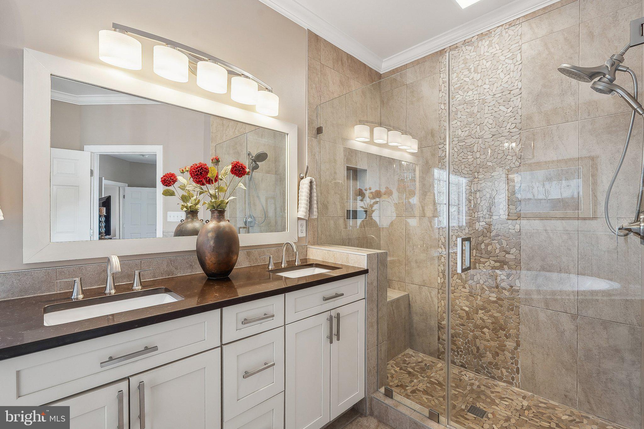 LAKELANDS - Residential