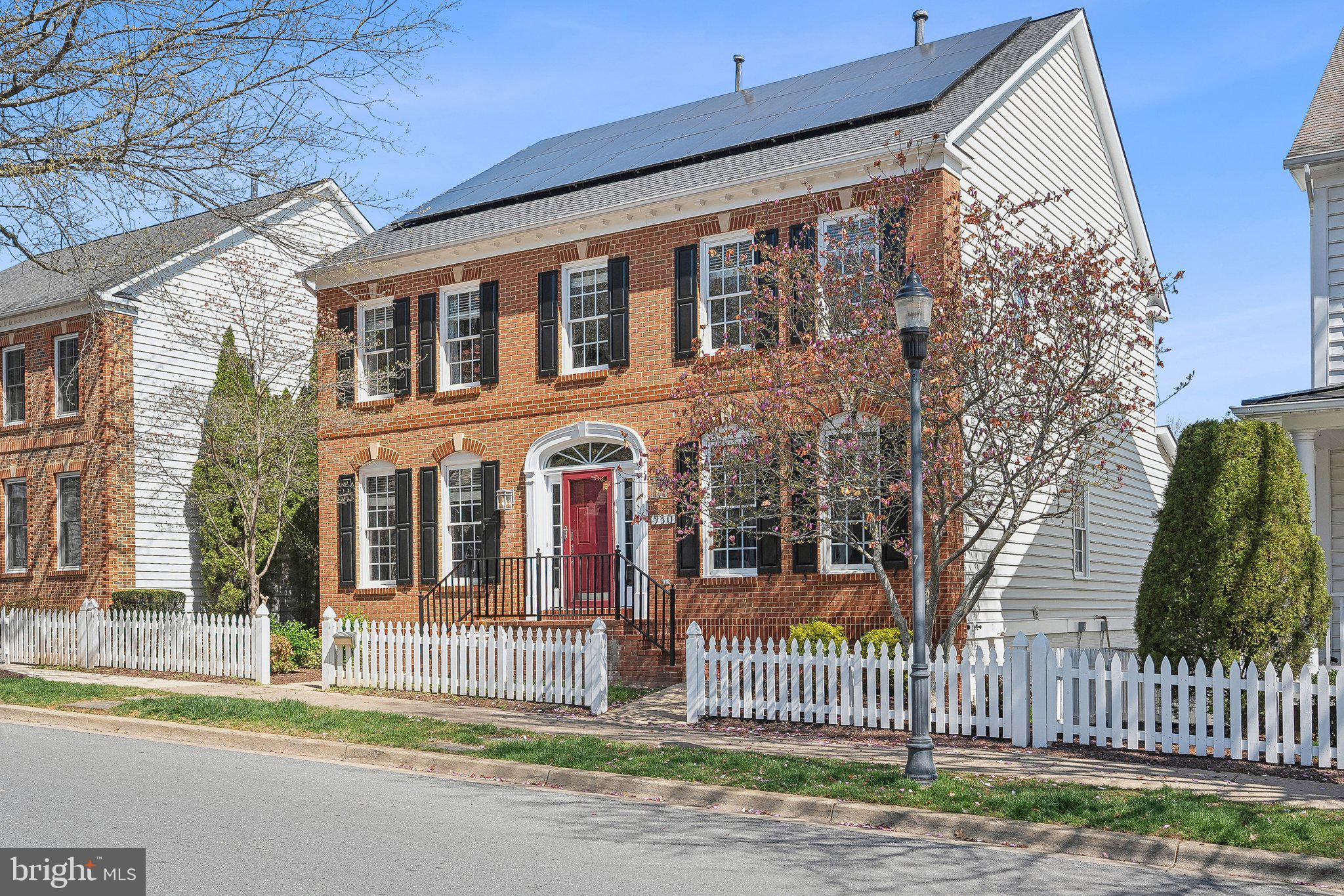 LAKELANDS - Residential