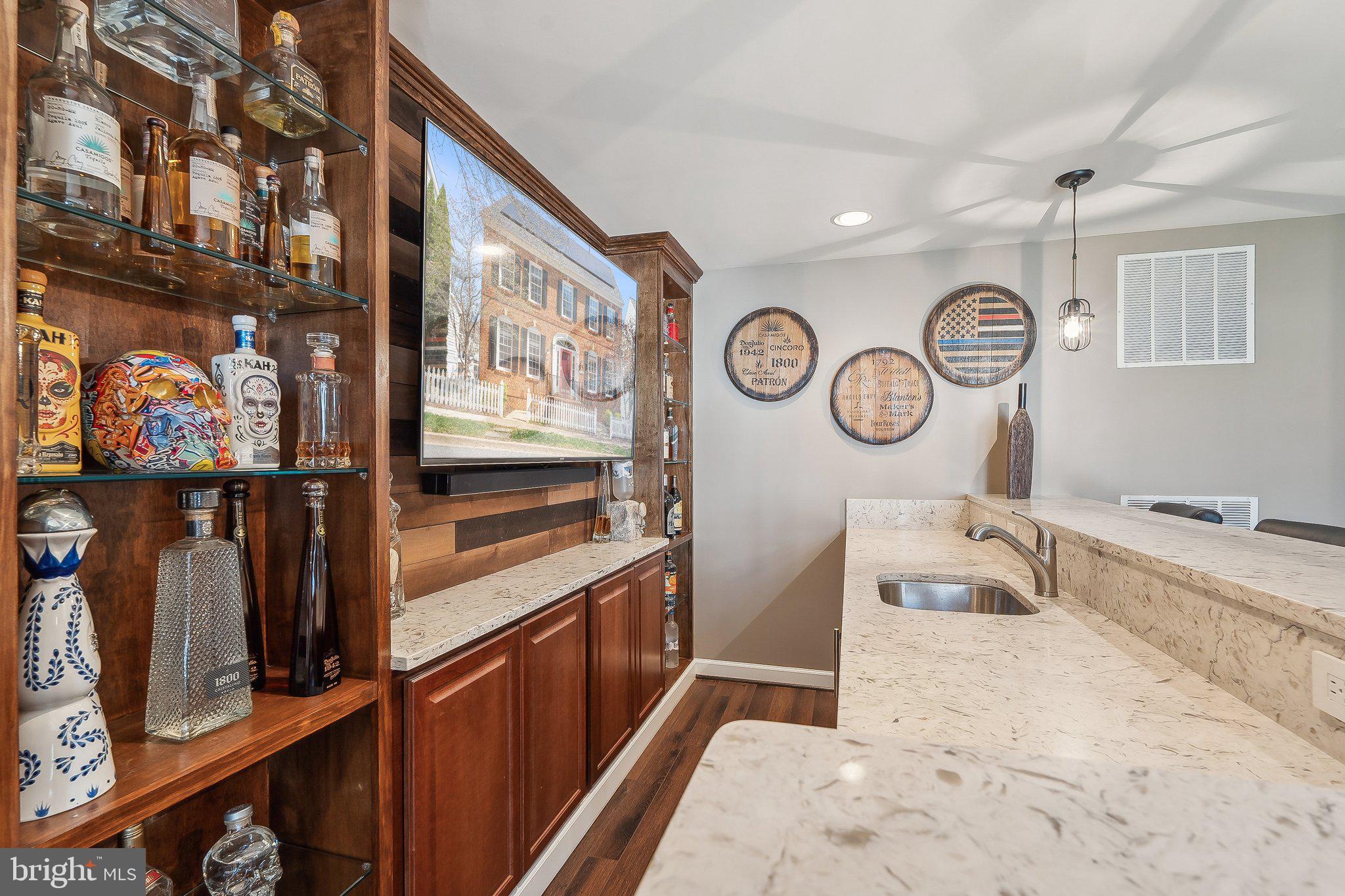 LAKELANDS - Residential