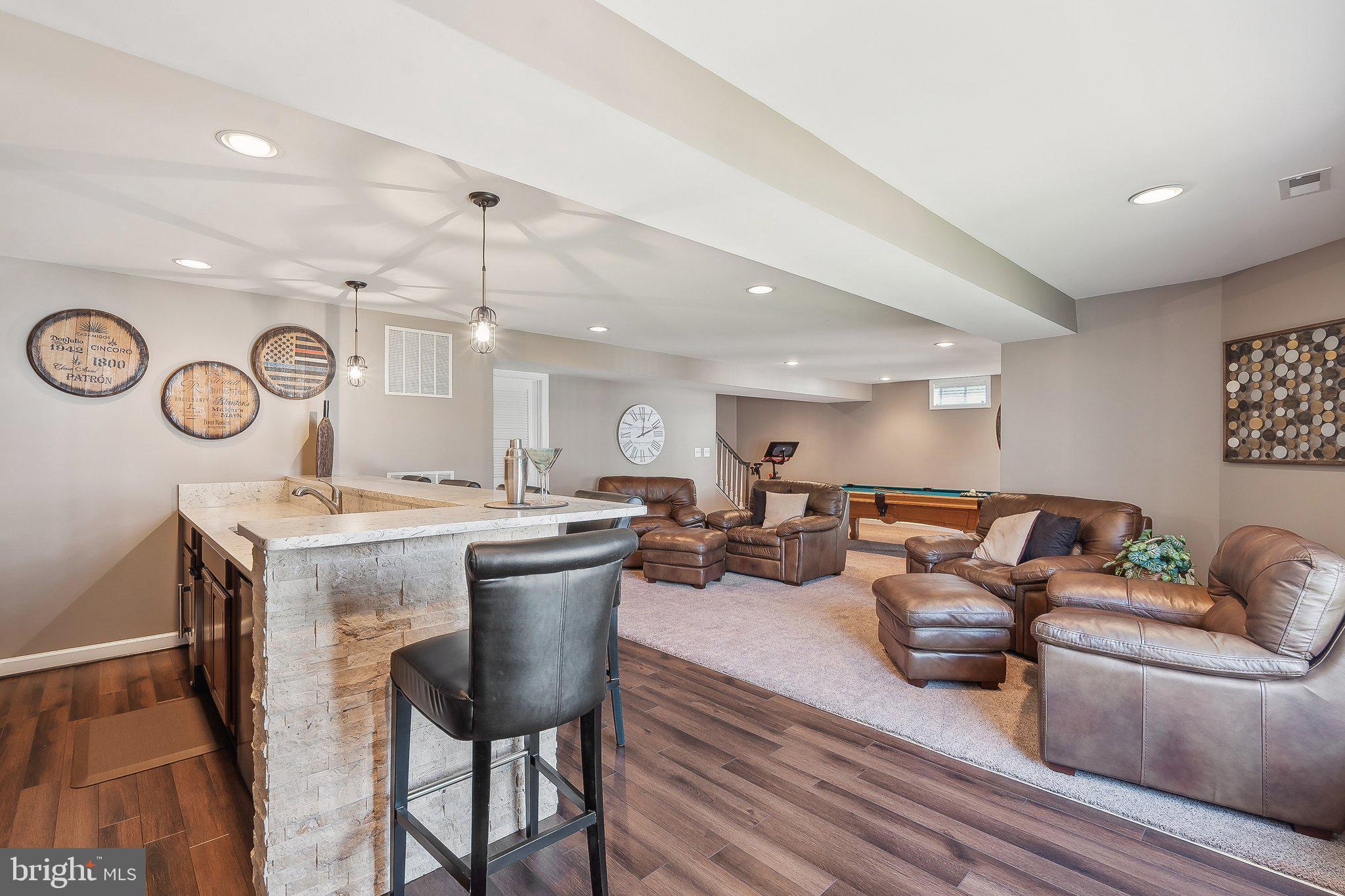 LAKELANDS - Residential