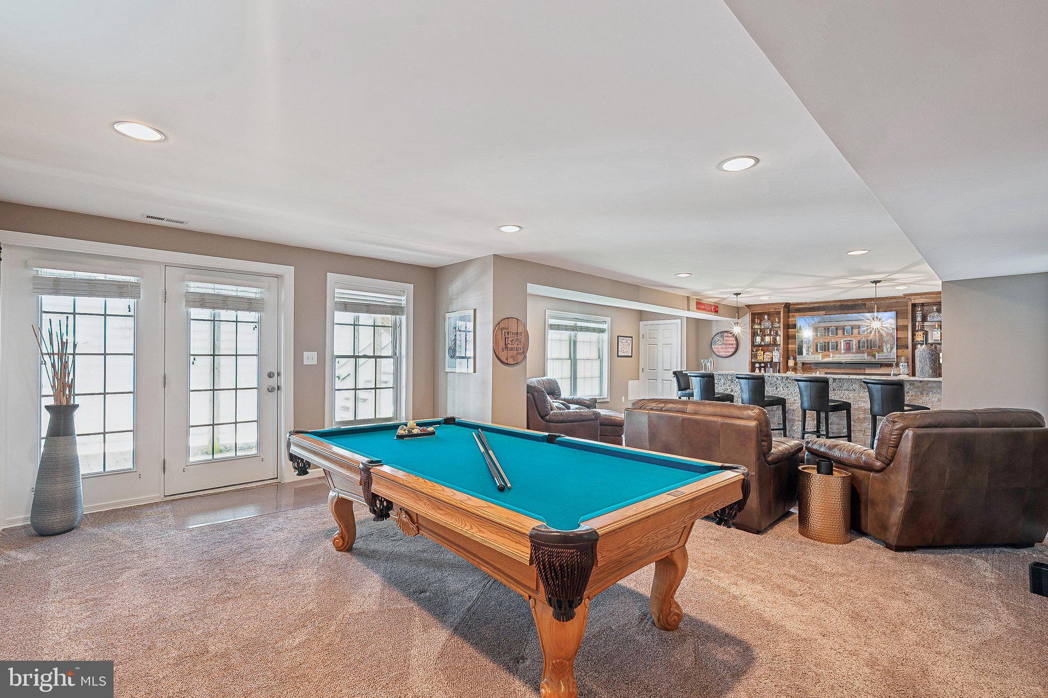 LAKELANDS - Residential