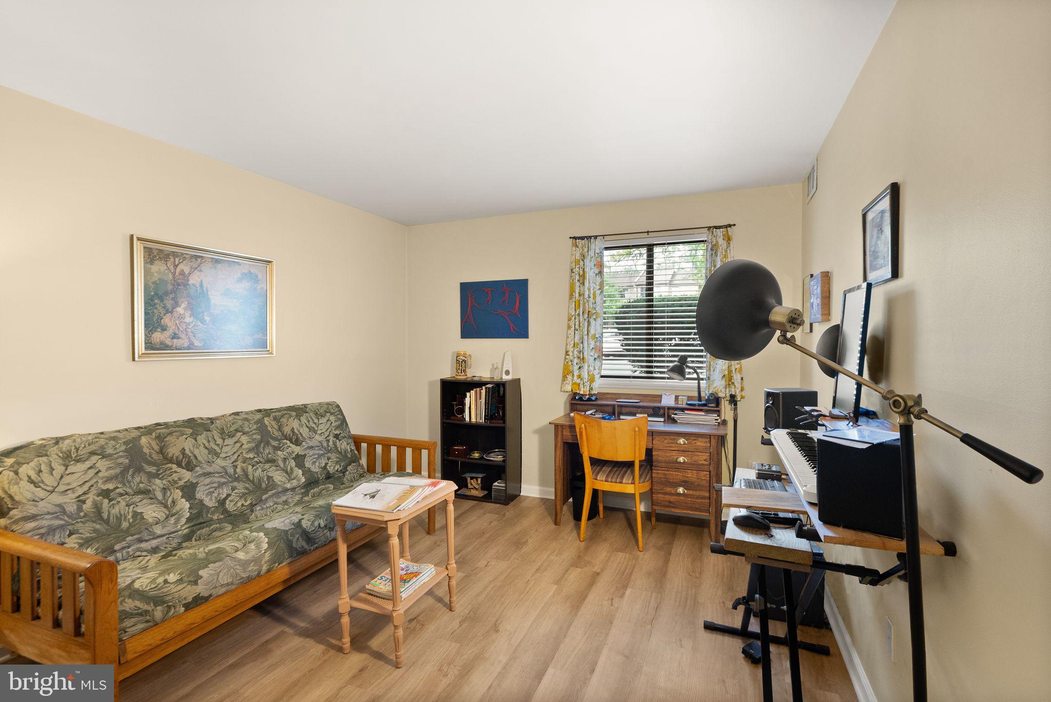 SOUTHGATE CONDO - Residential