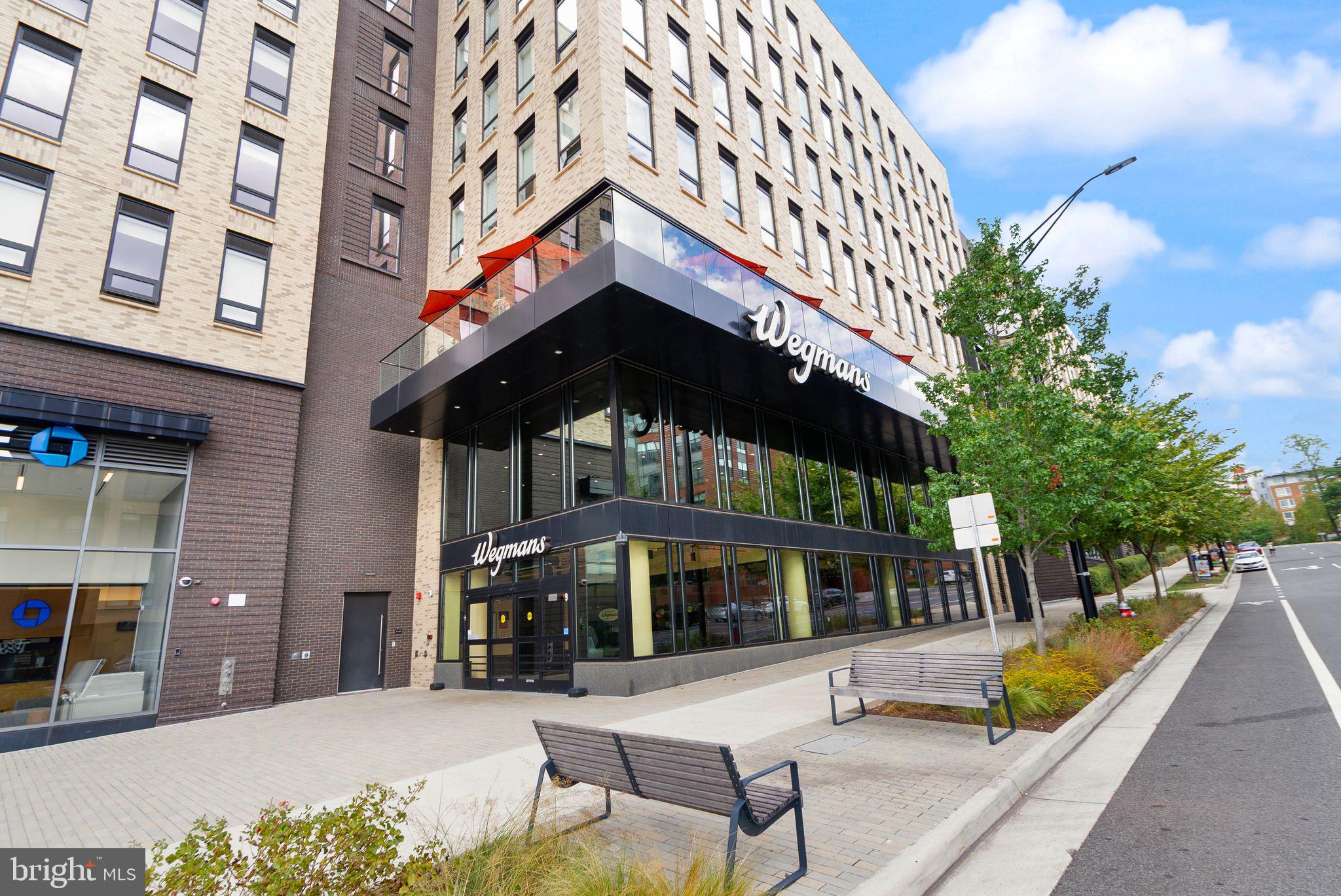 SOUTHGATE CONDO - Residential