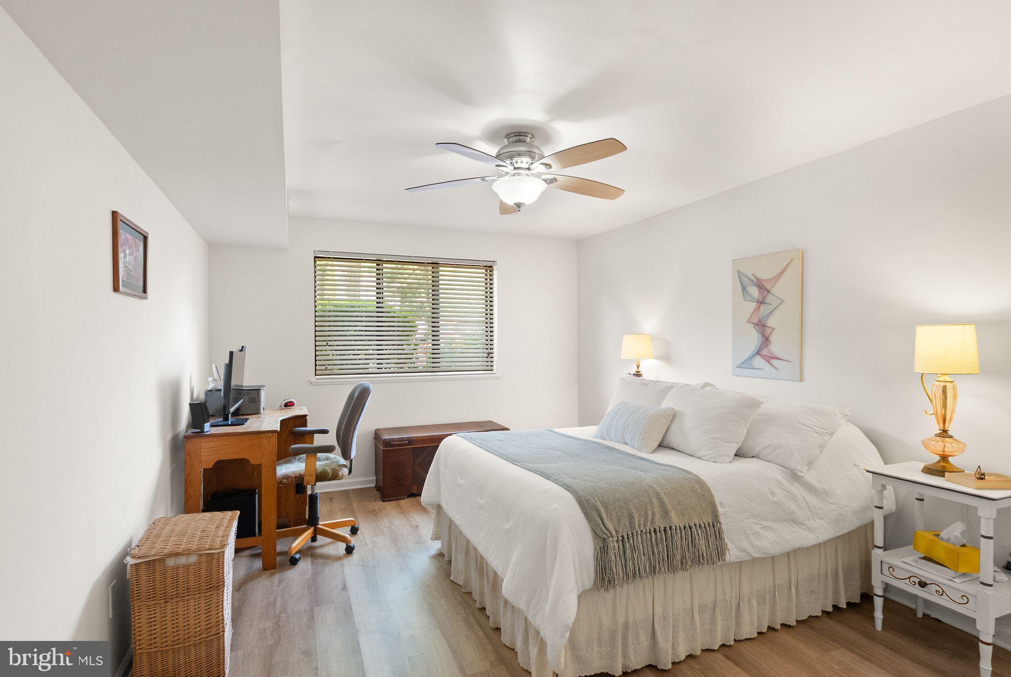 SOUTHGATE CONDO - Residential