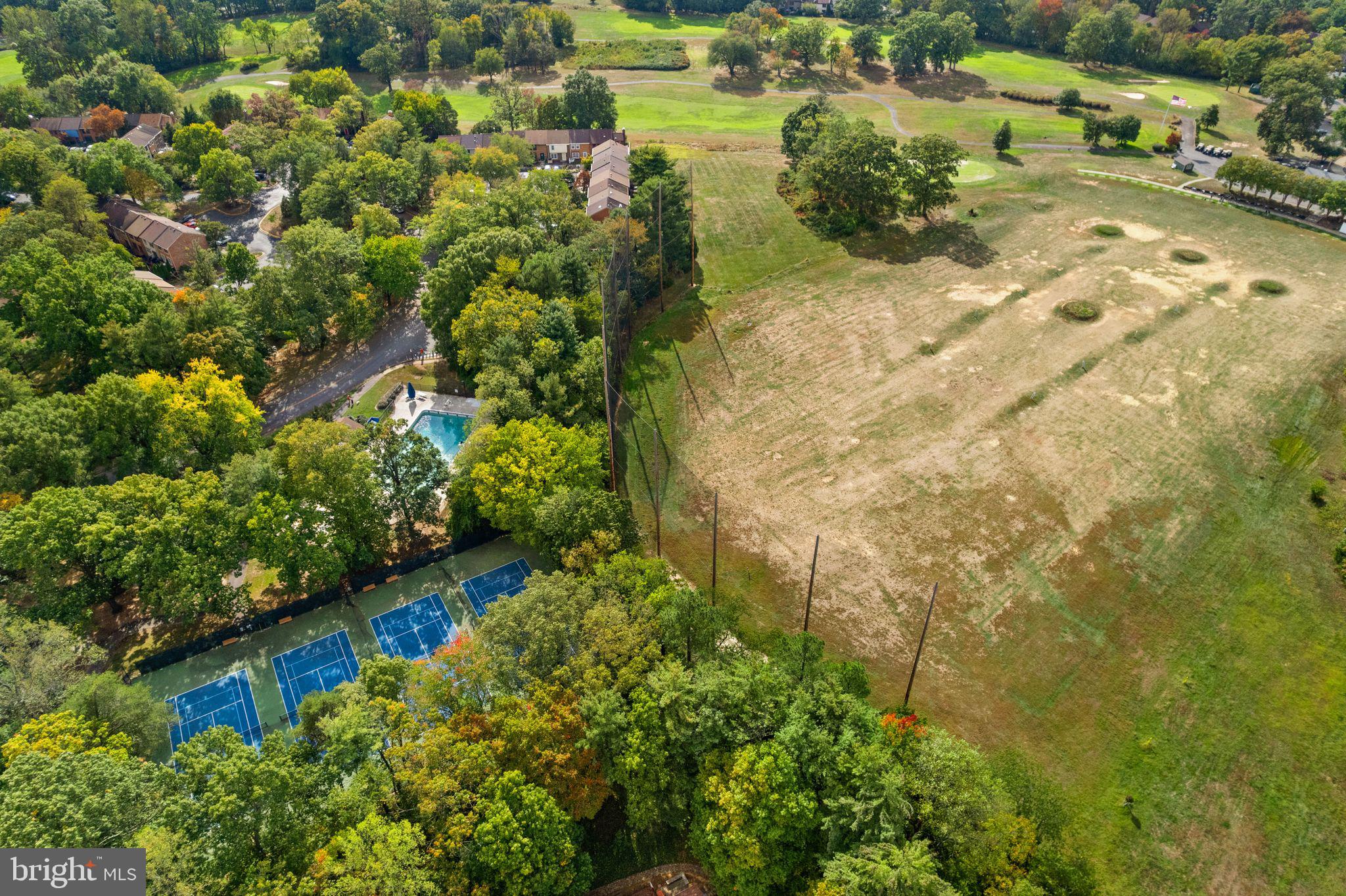 SOUTHGATE CONDO - Residential