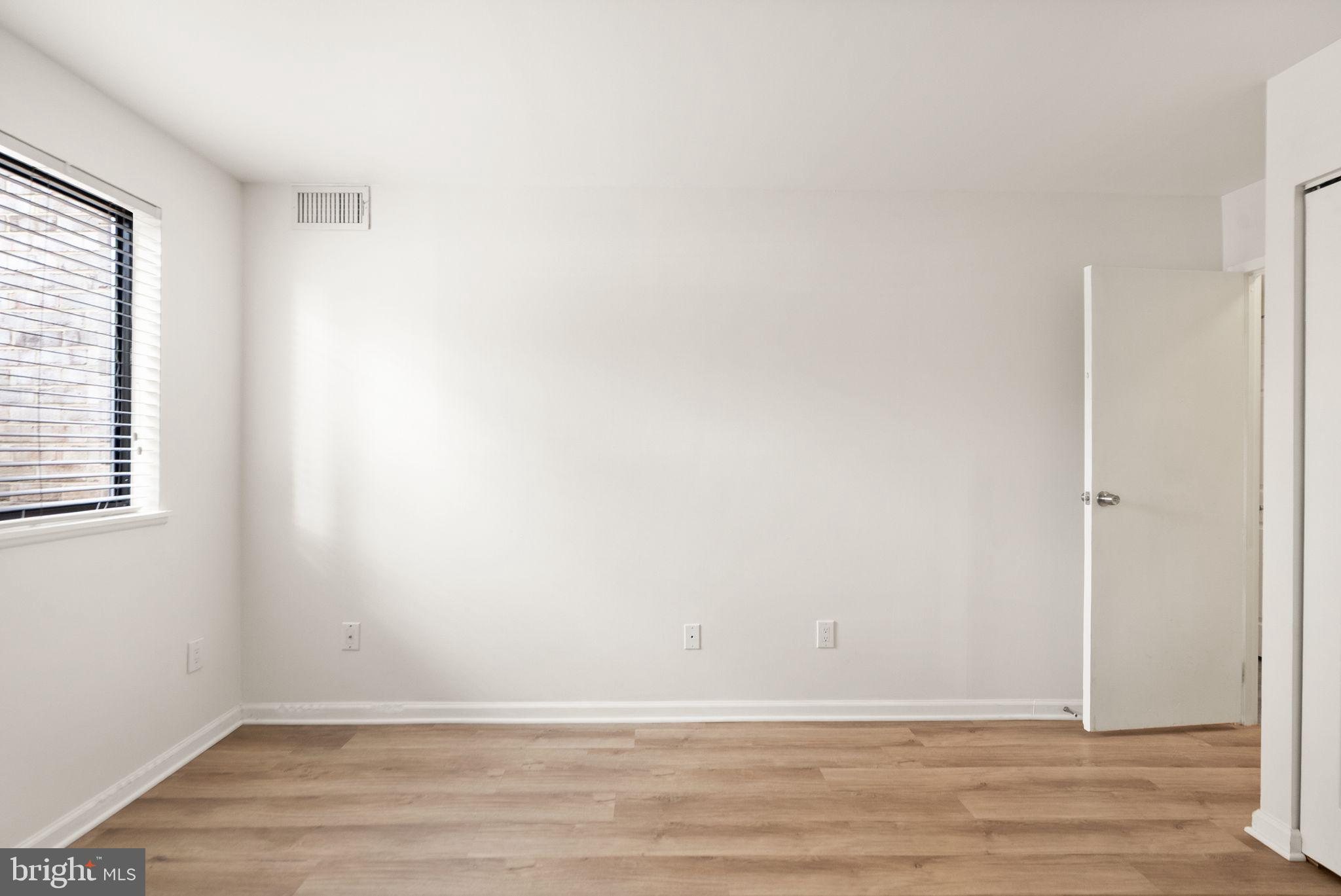 SOUTHGATE CONDO - Residential