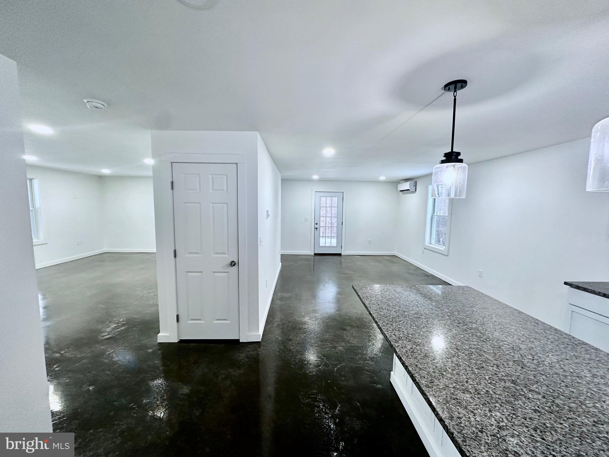 LAKEWOOD HILLS - Residential