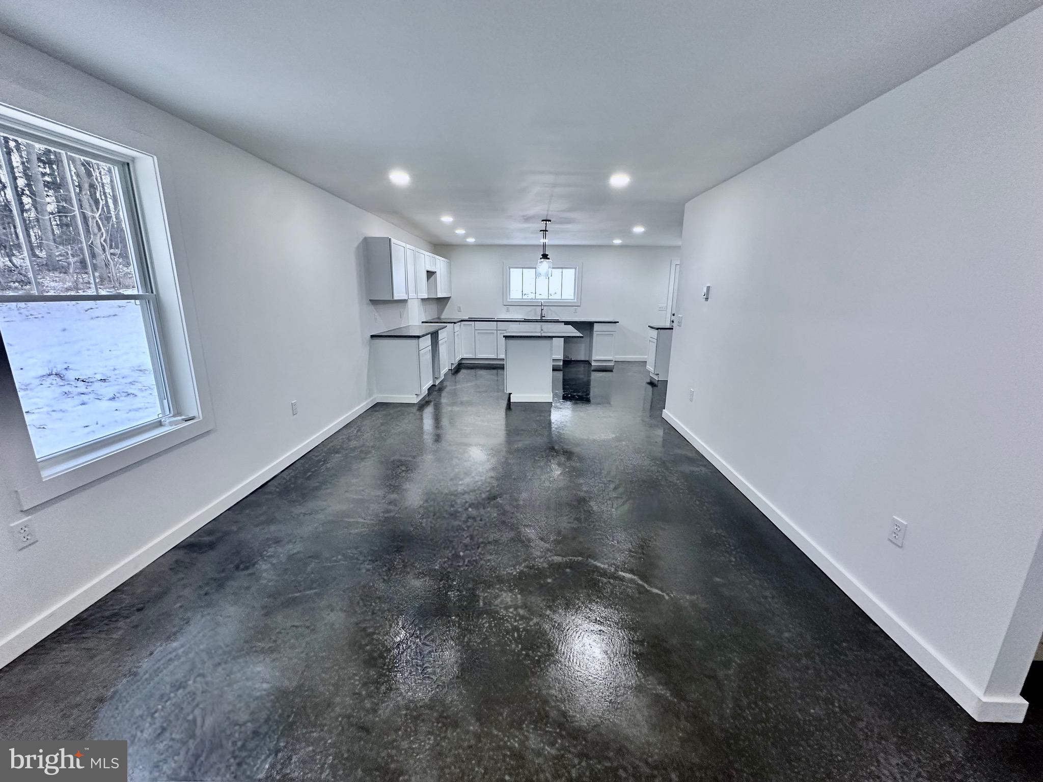 LAKEWOOD HILLS - Residential