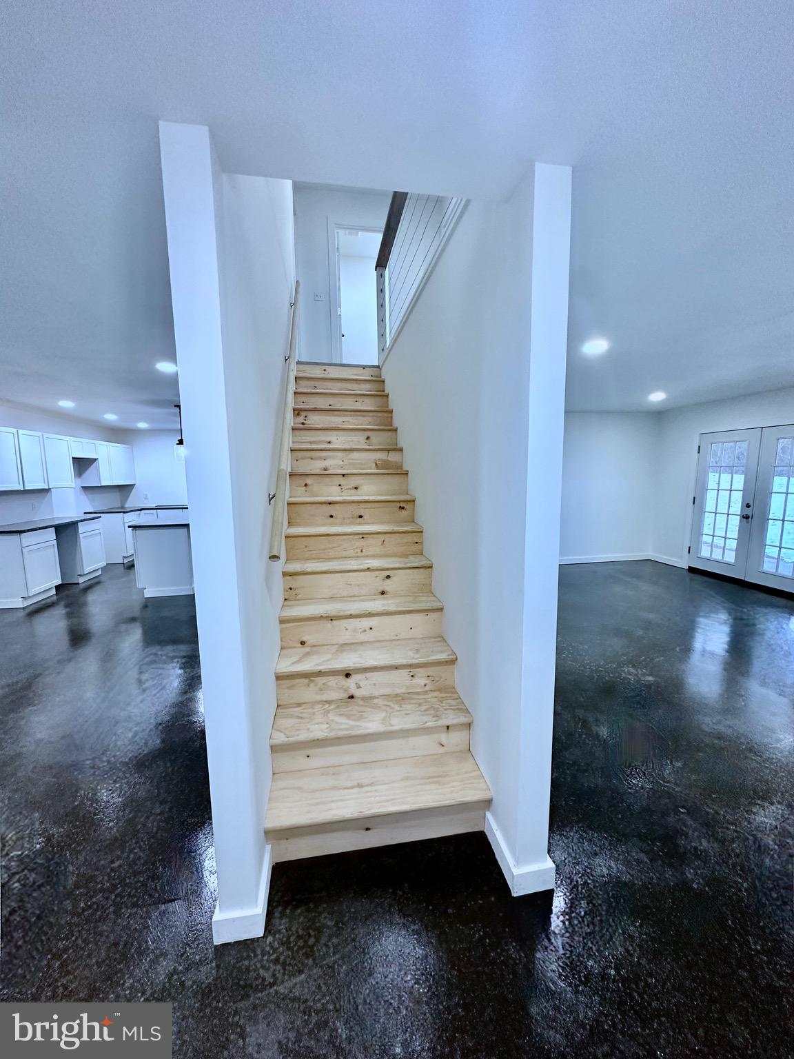 LAKEWOOD HILLS - Residential