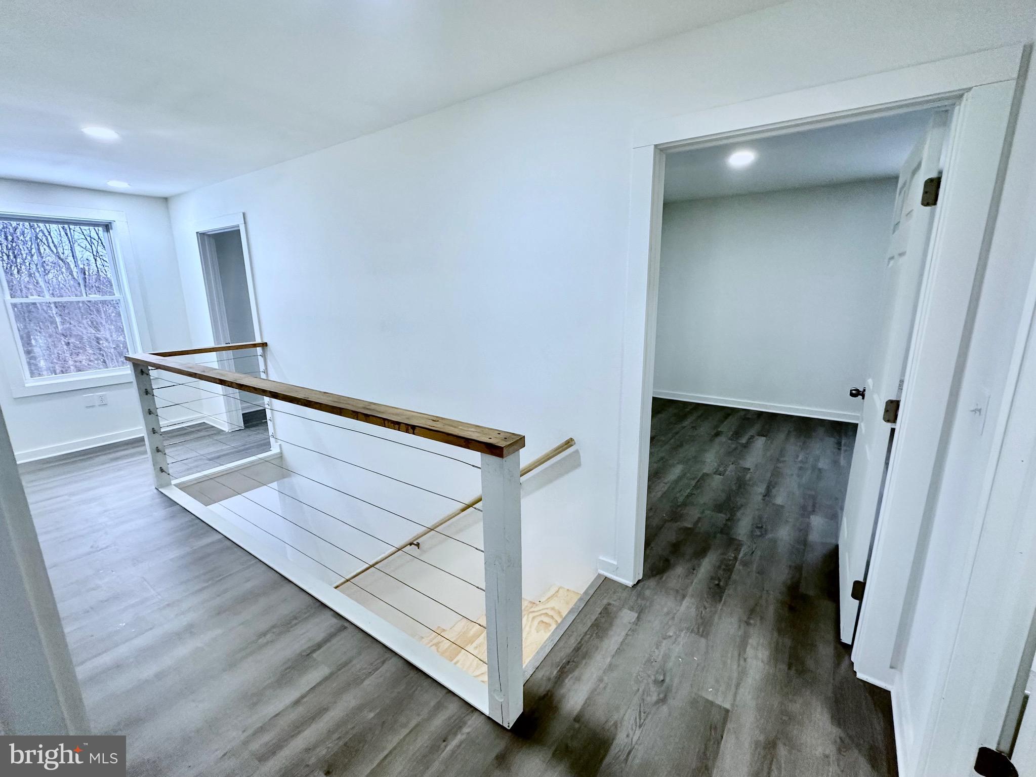 LAKEWOOD HILLS - Residential