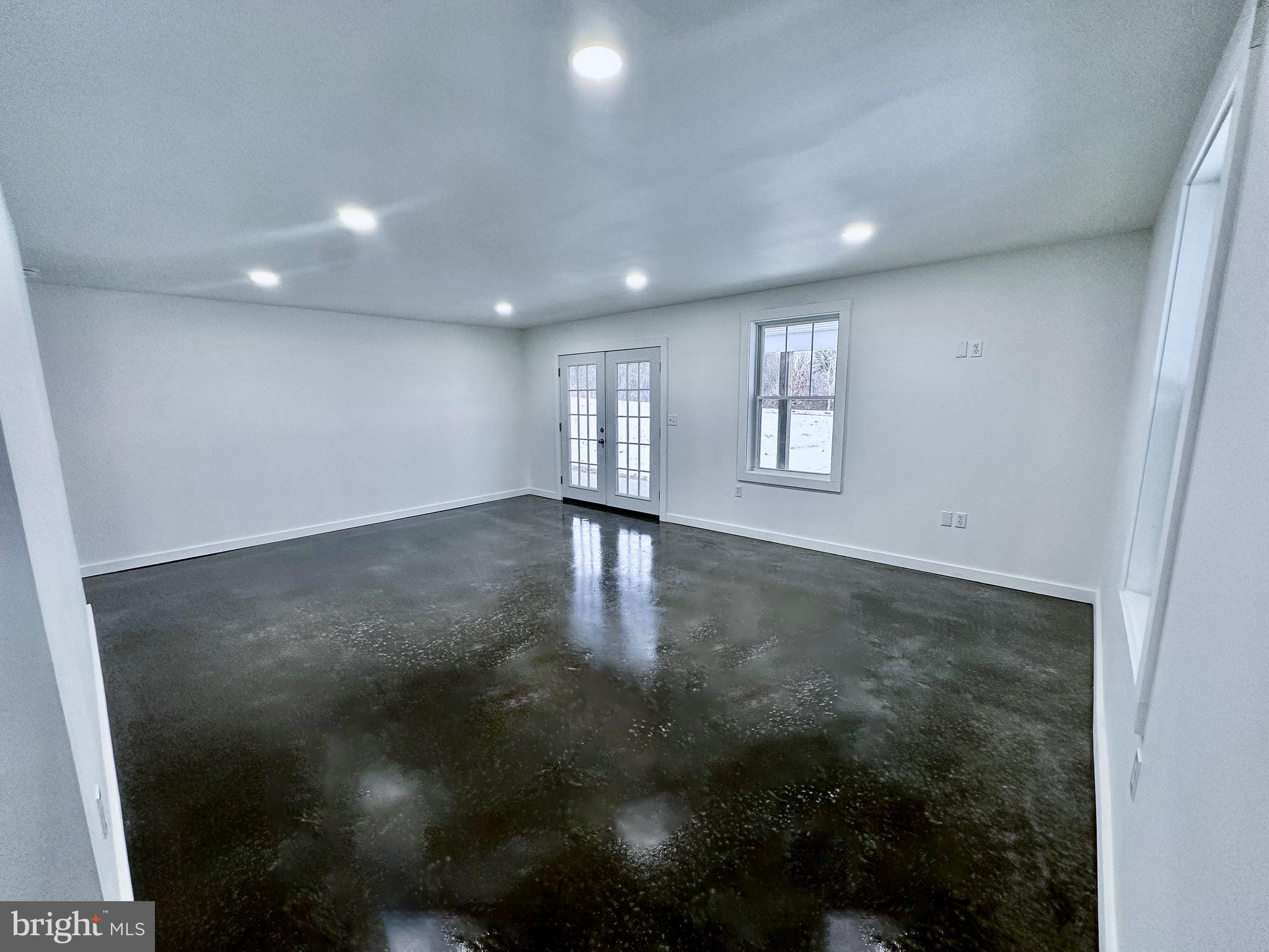 LAKEWOOD HILLS - Residential