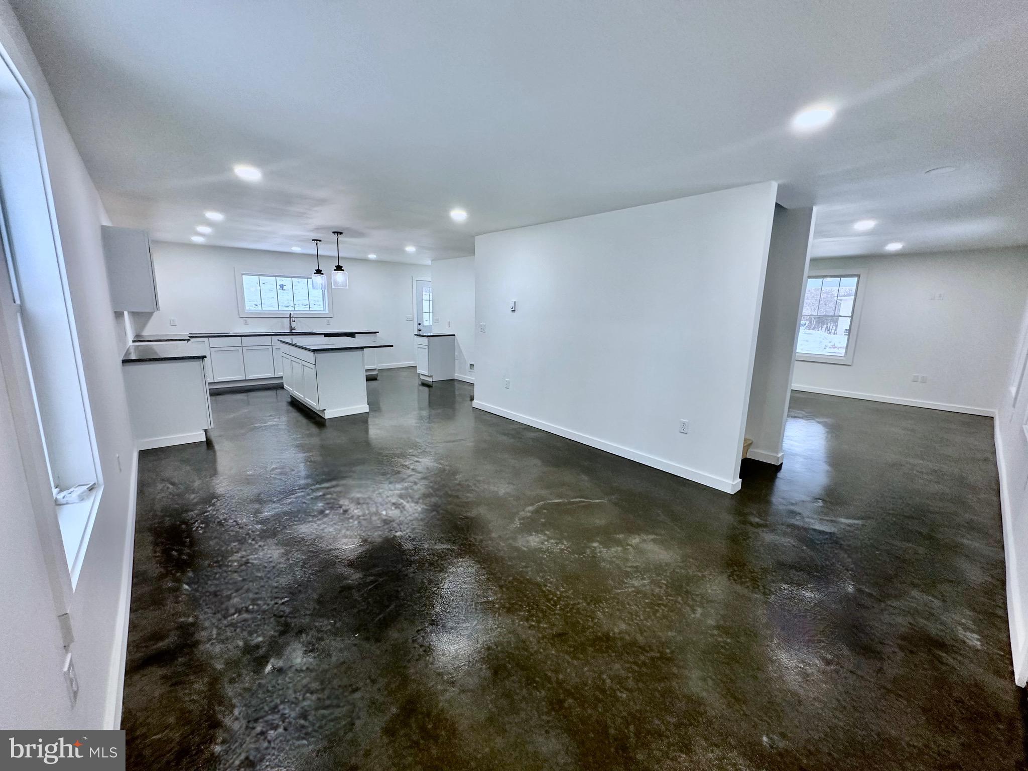 LAKEWOOD HILLS - Residential