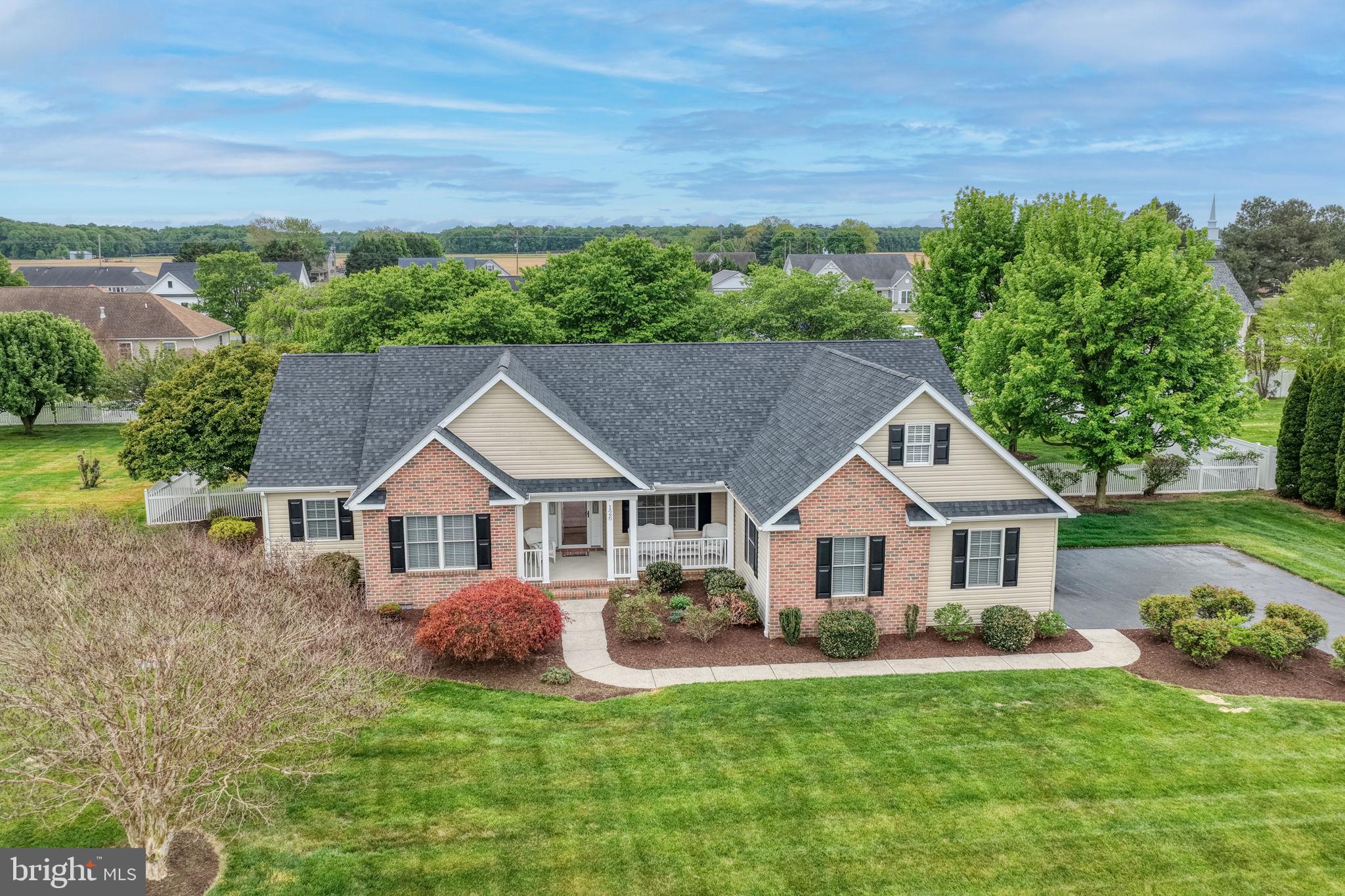 LUCKY ESTATES - Residential